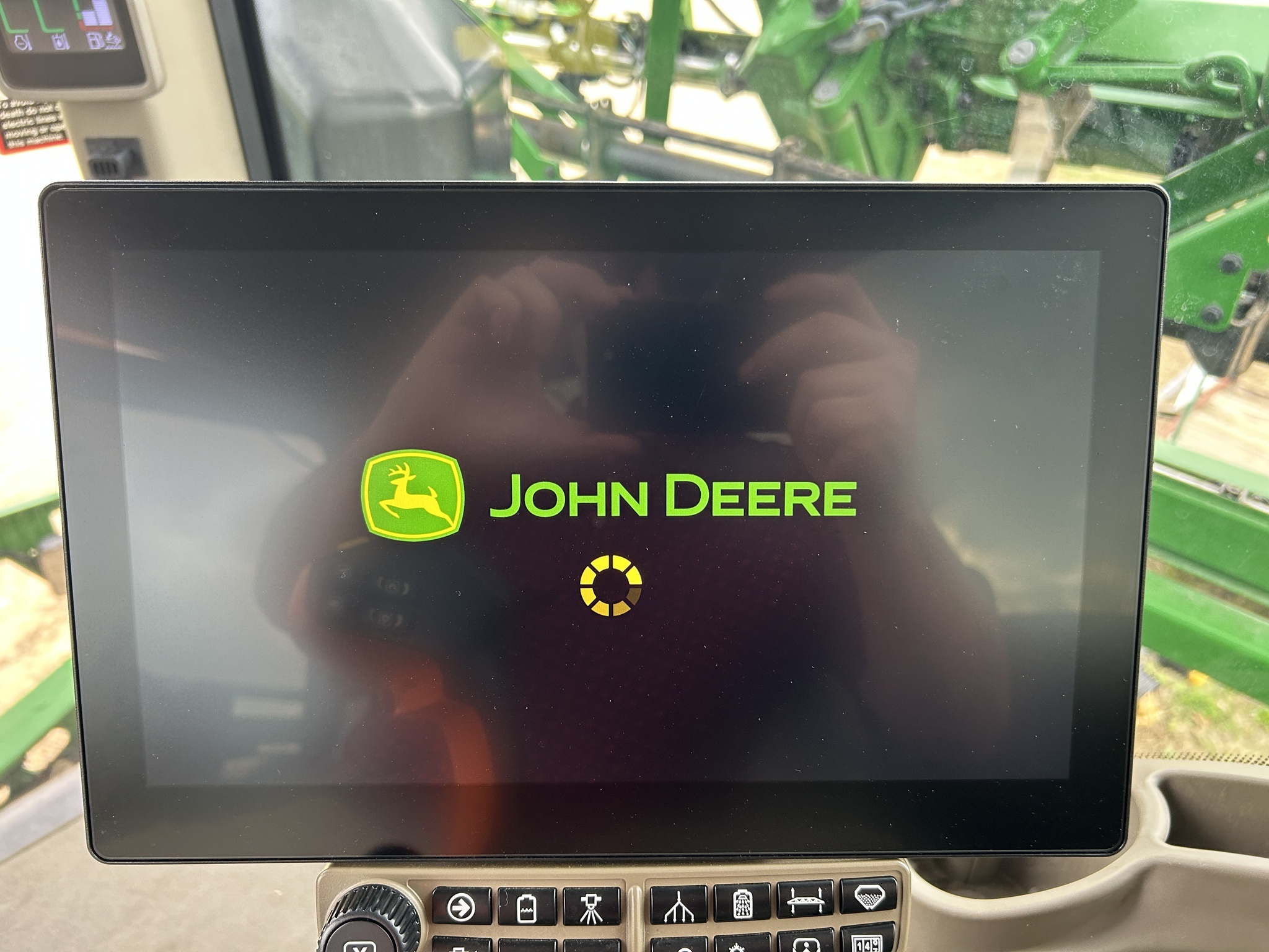 2025 John Deere 408R Self-Propelled Sprayer