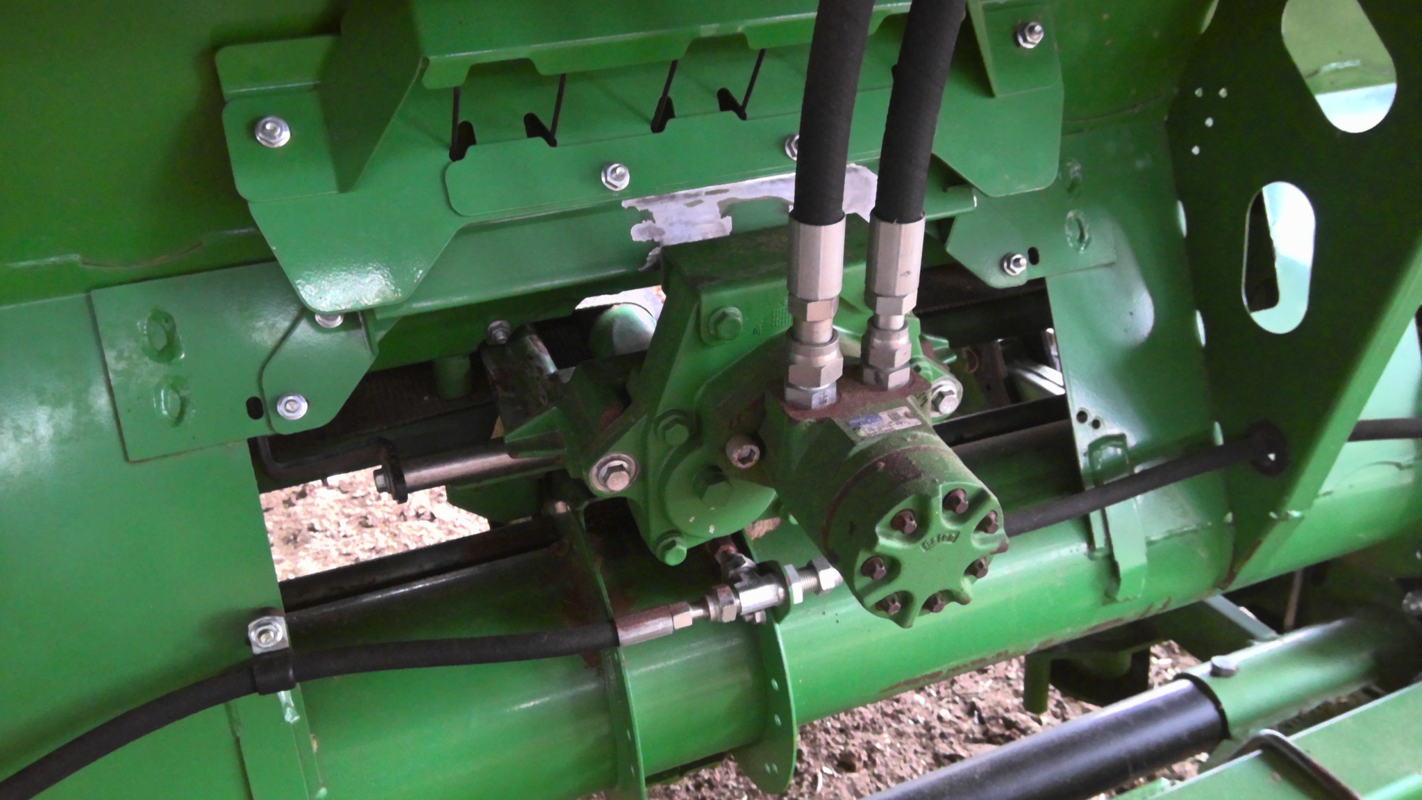 2014 John Deere 640FD Platform
