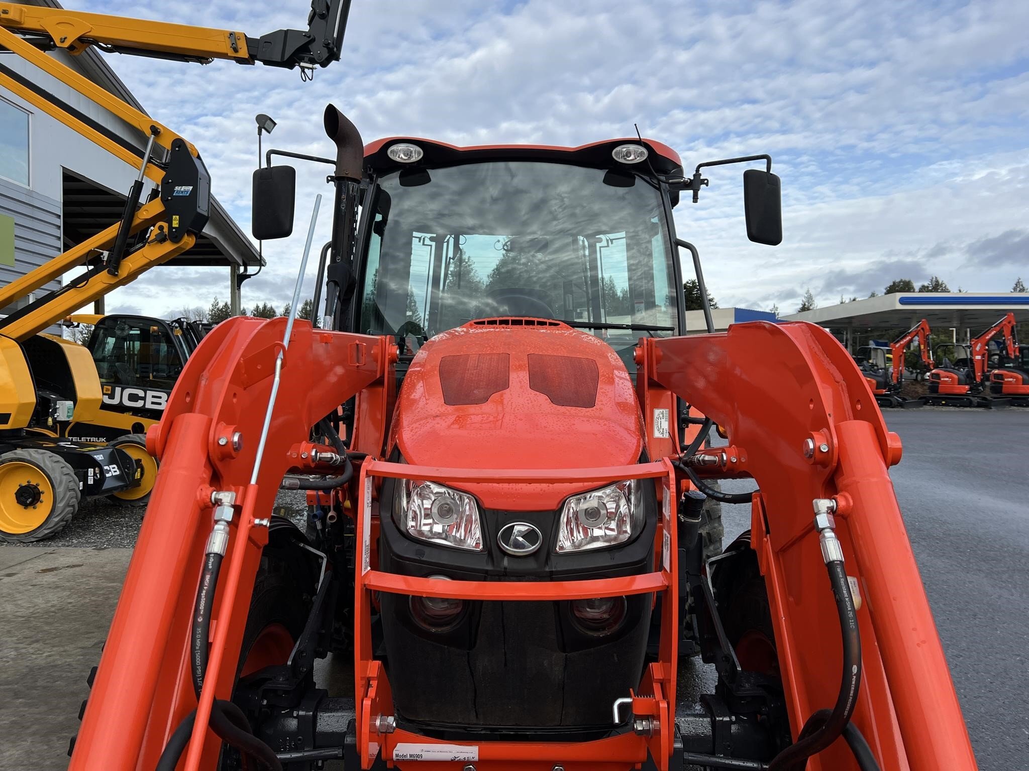 2019 Kubota M5-091 Tractor