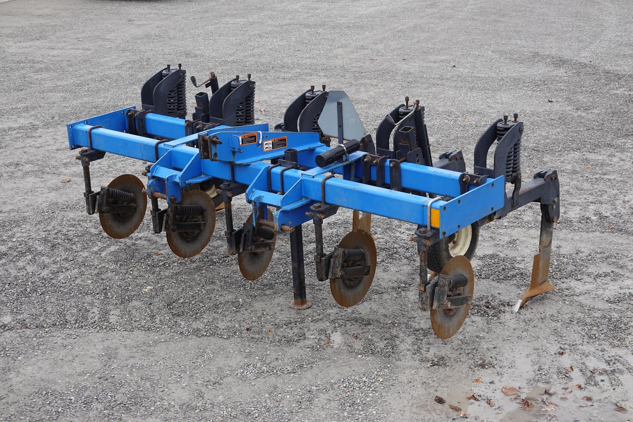 2010 DMI ET2500B Chisel Plow