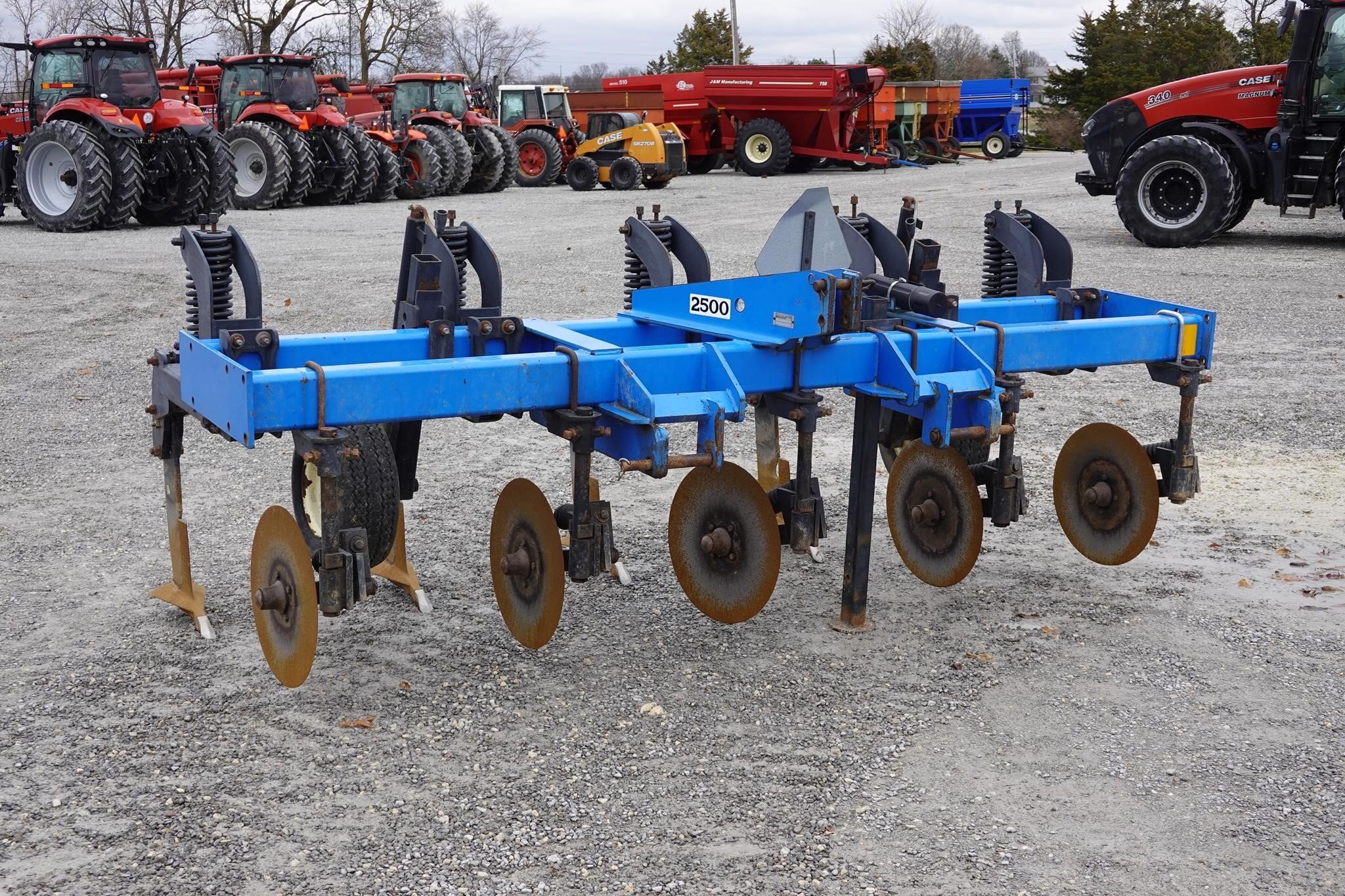 2010 DMI ET2500B Chisel Plow
