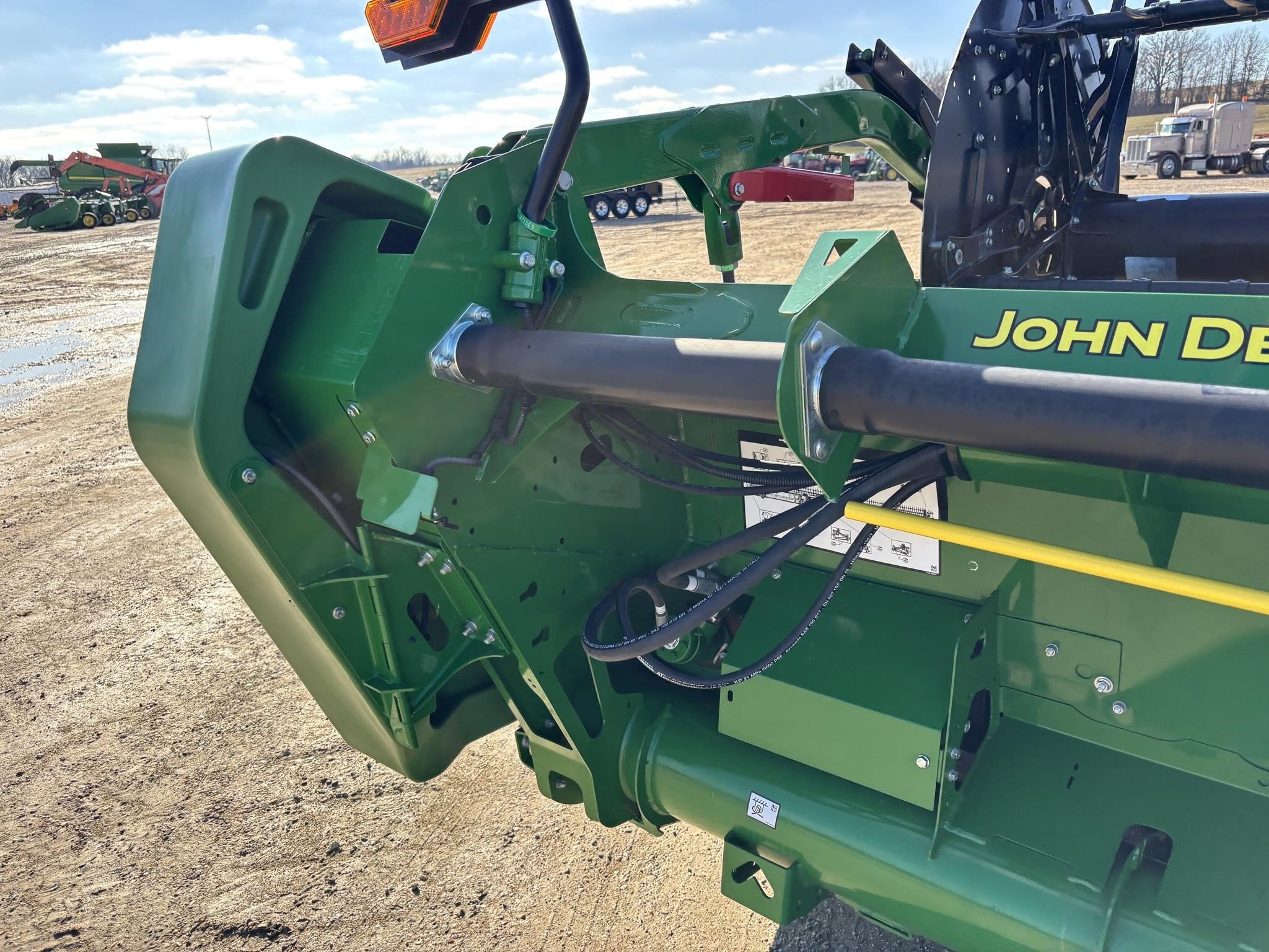 2022 John Deere HD50F Platform