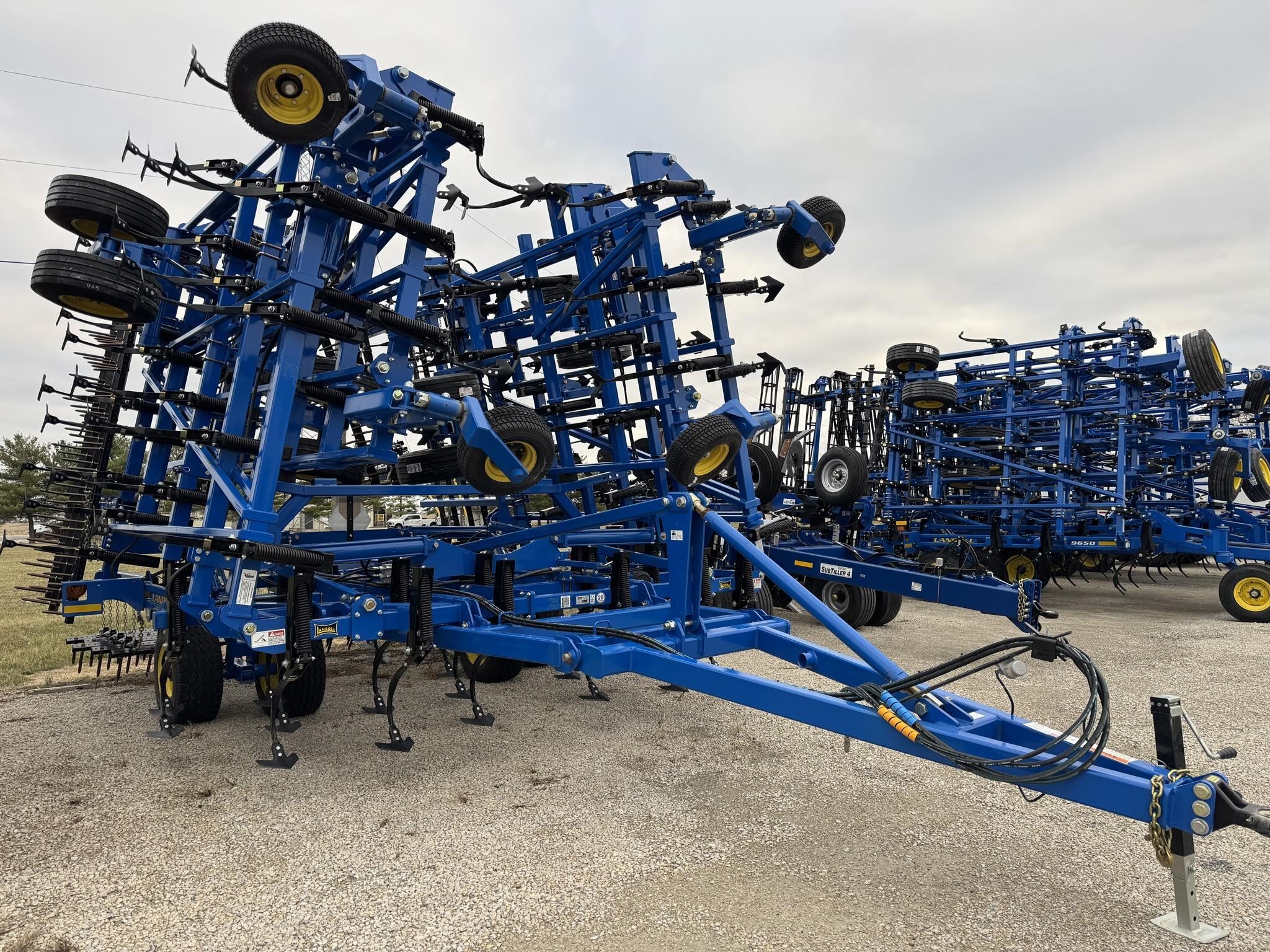  Landoll 9650 Field Cultivator