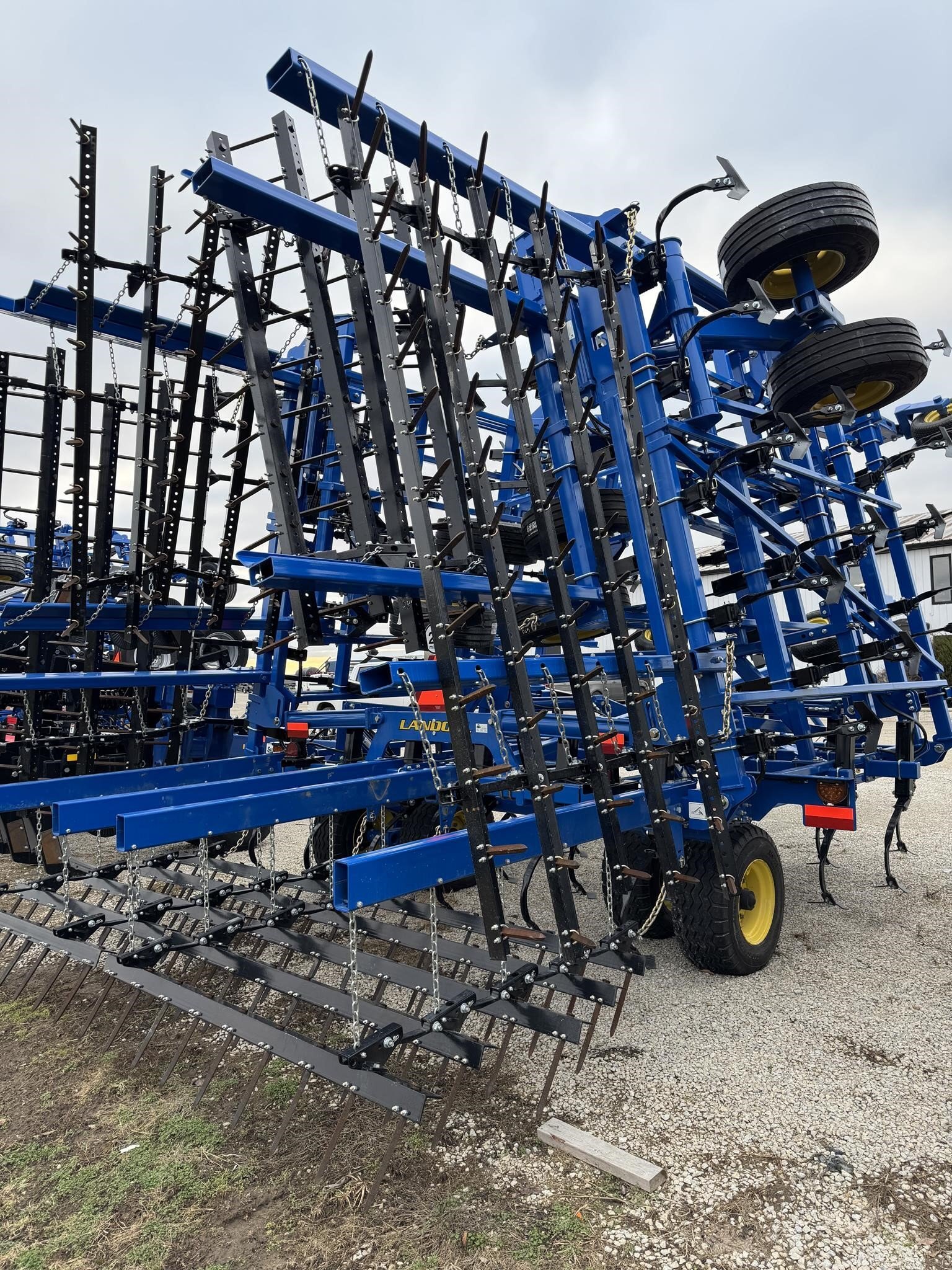  Landoll 9650 Field Cultivator