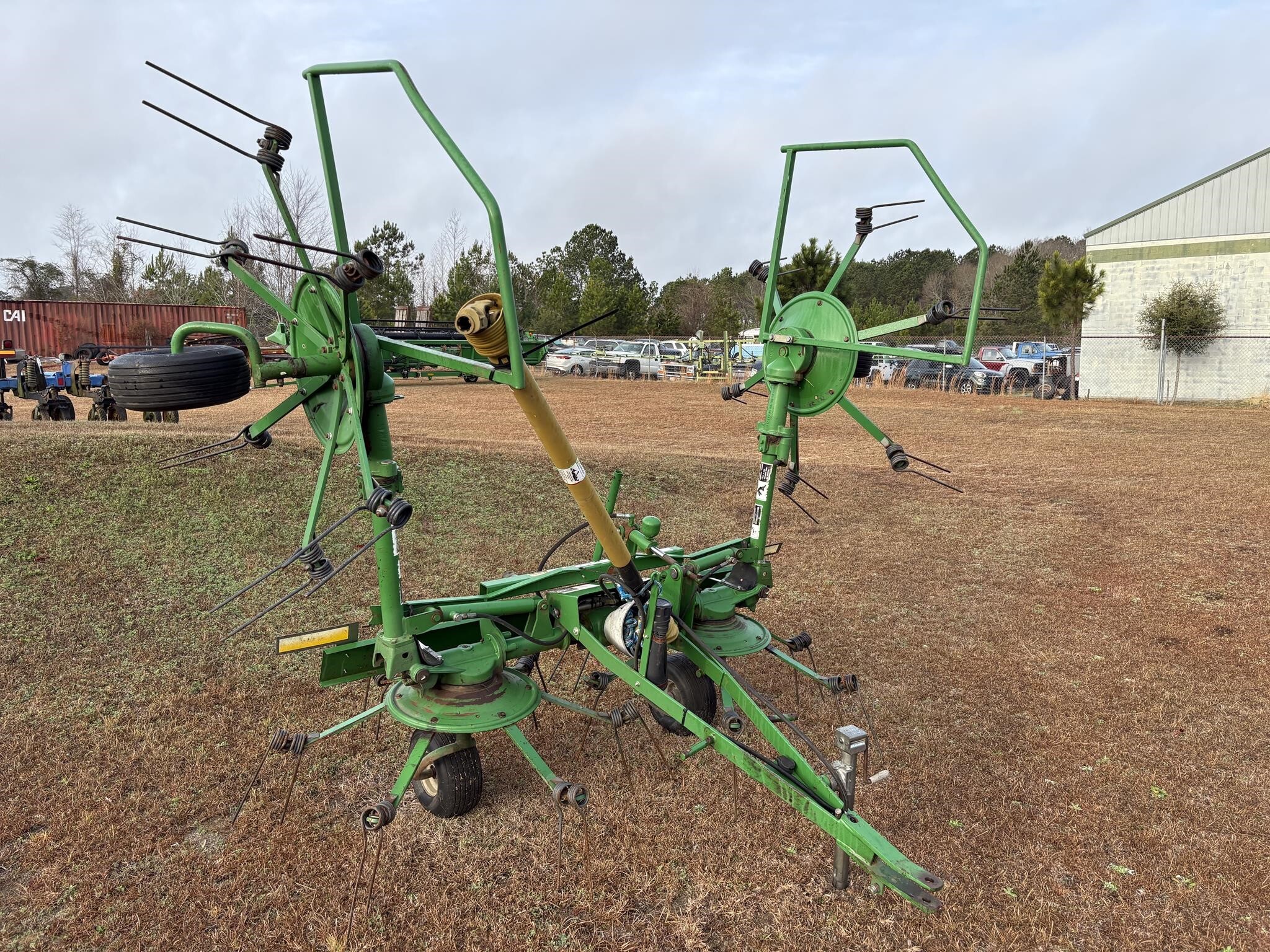 2015 Frontier TD1316 Tedder