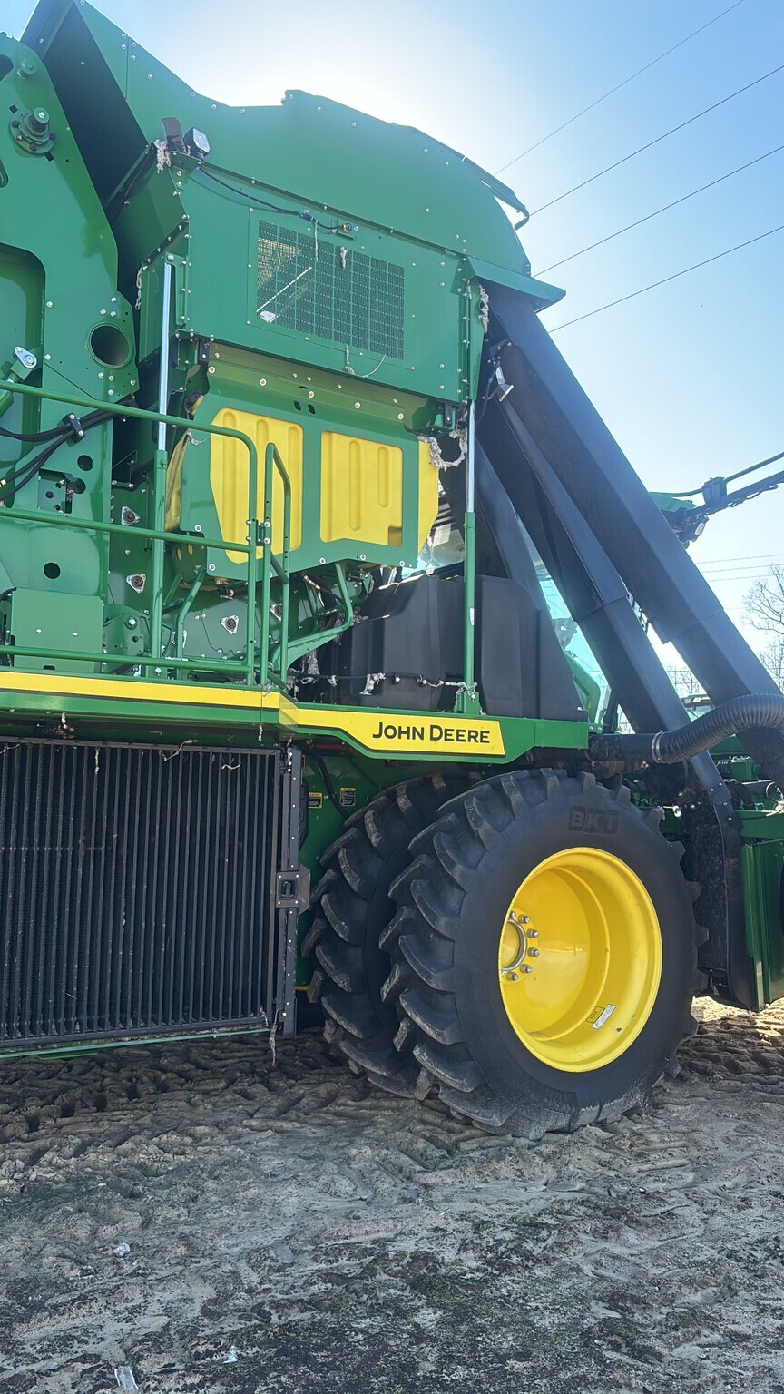 2023 John Deere CP770 Cotton Equipment
