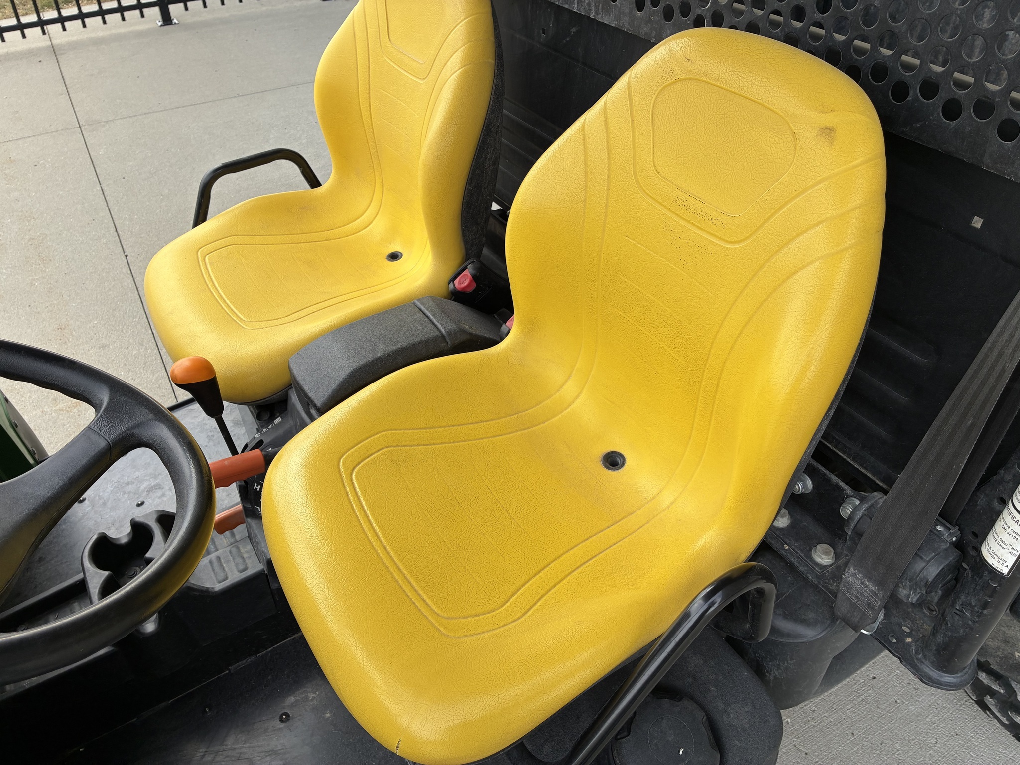 2015 John Deere Gator XUV 825I ATVs and Utility Vehicle