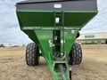 2013 Brent 1082 Grain Cart