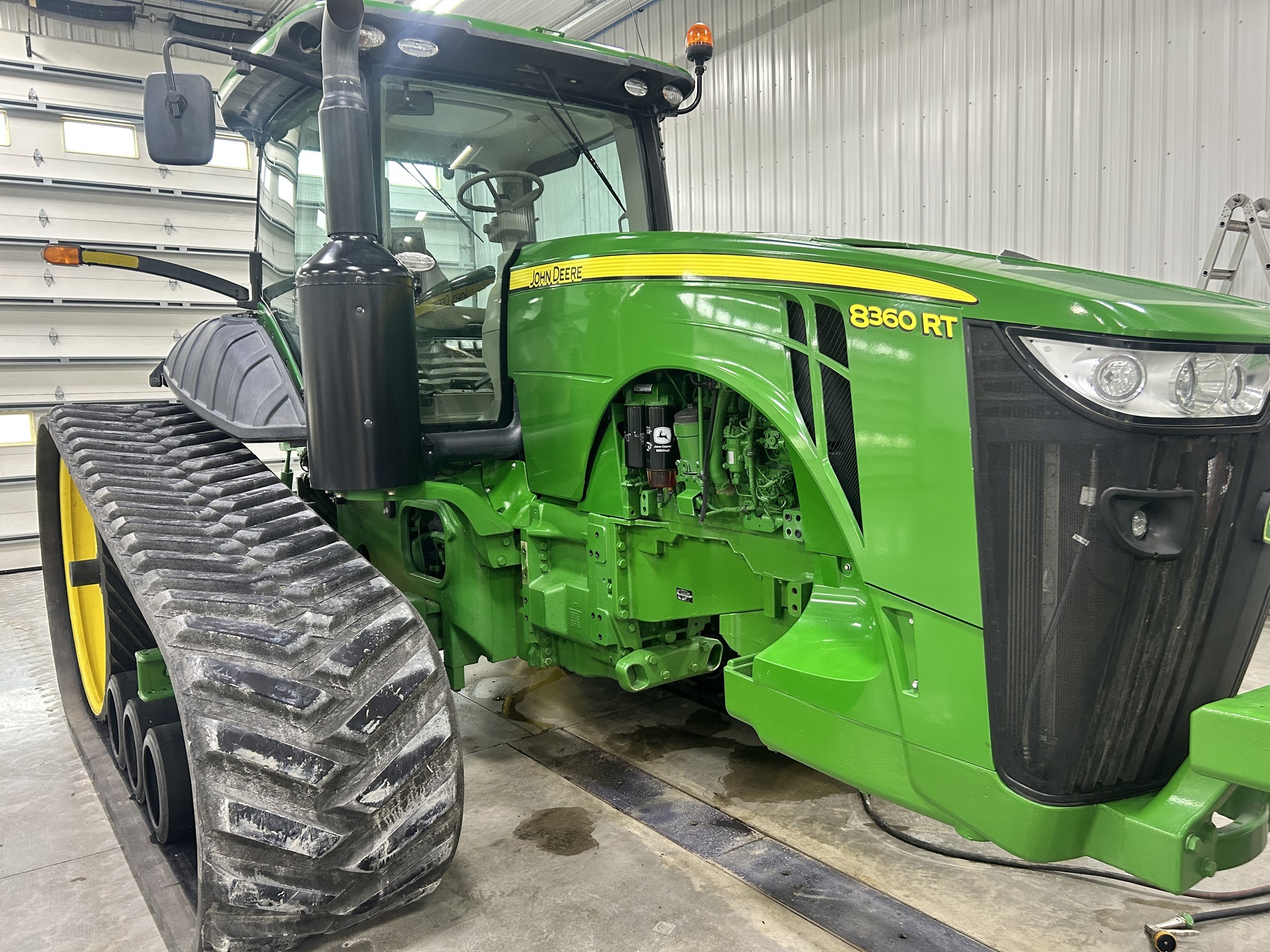 2013 John Deere 8360RT Tractor