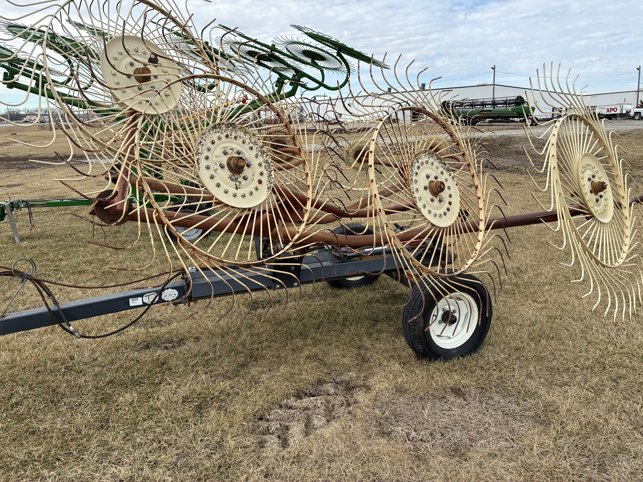 1998 Ogden Metalworks 10 WHEEL RAKE Rake