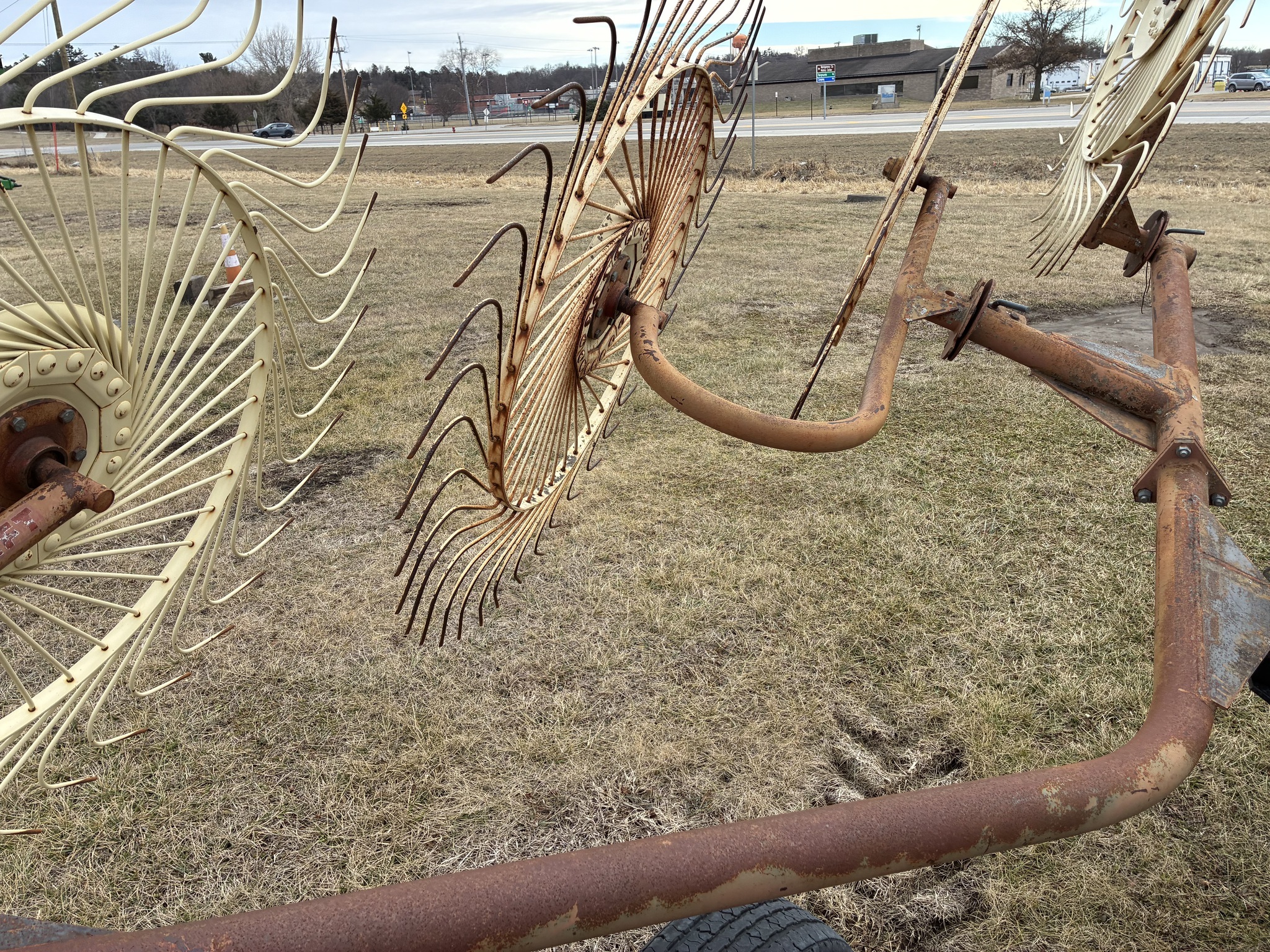 1998 Ogden Metalworks 10 WHEEL RAKE Rake