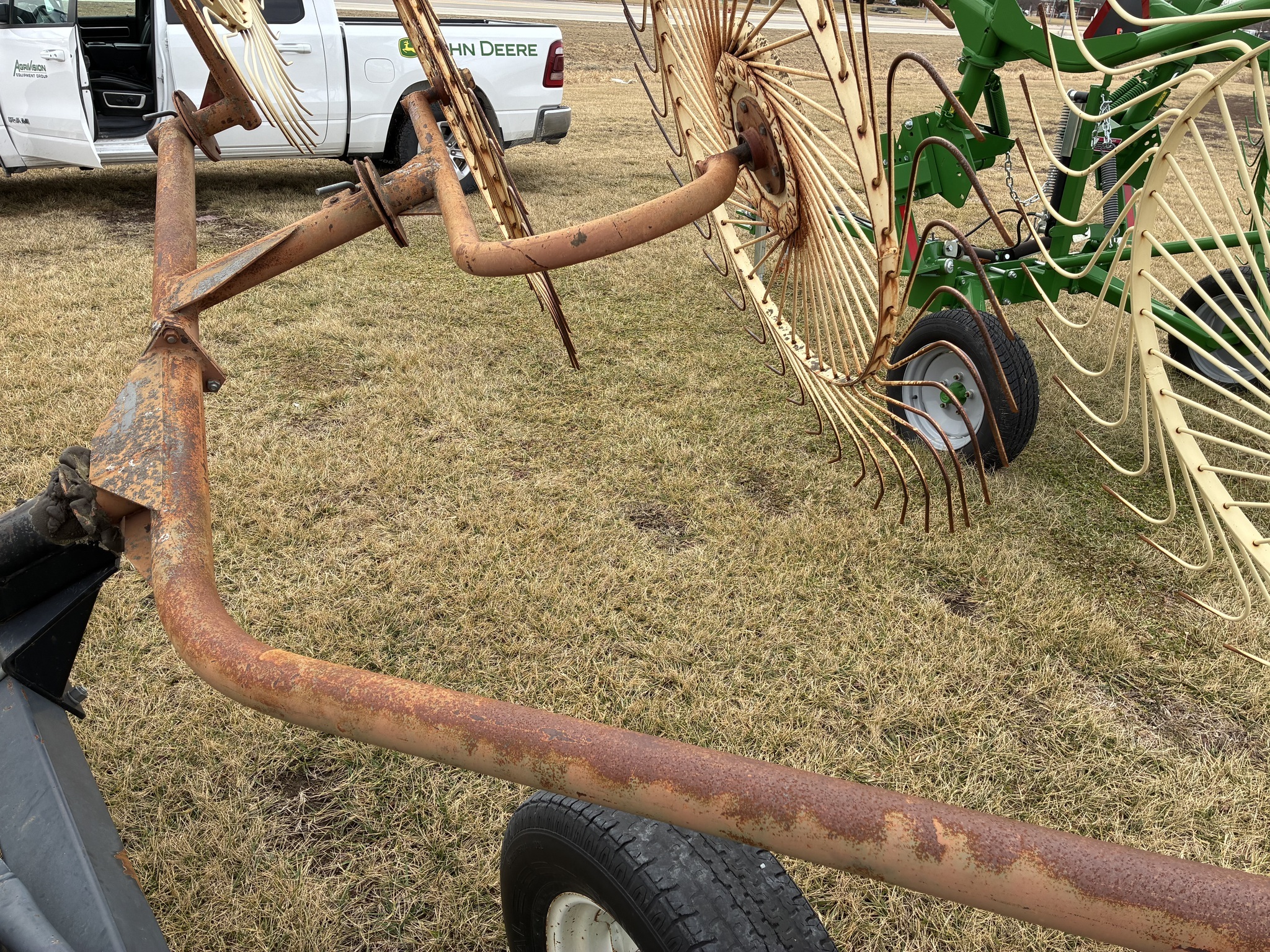 1998 Ogden Metalworks 10 WHEEL RAKE Rake