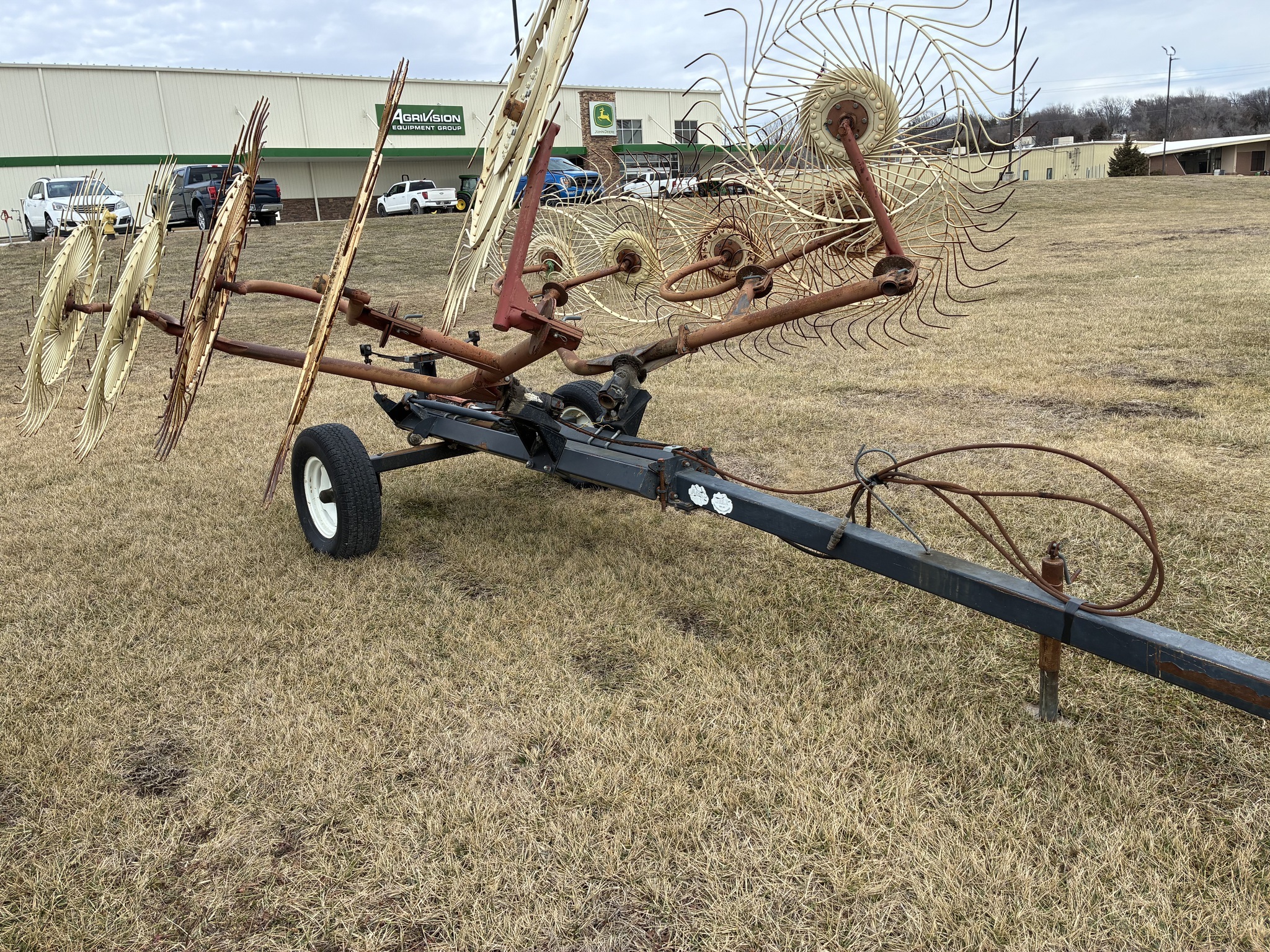 1998 Ogden Metalworks 10 WHEEL RAKE Rake