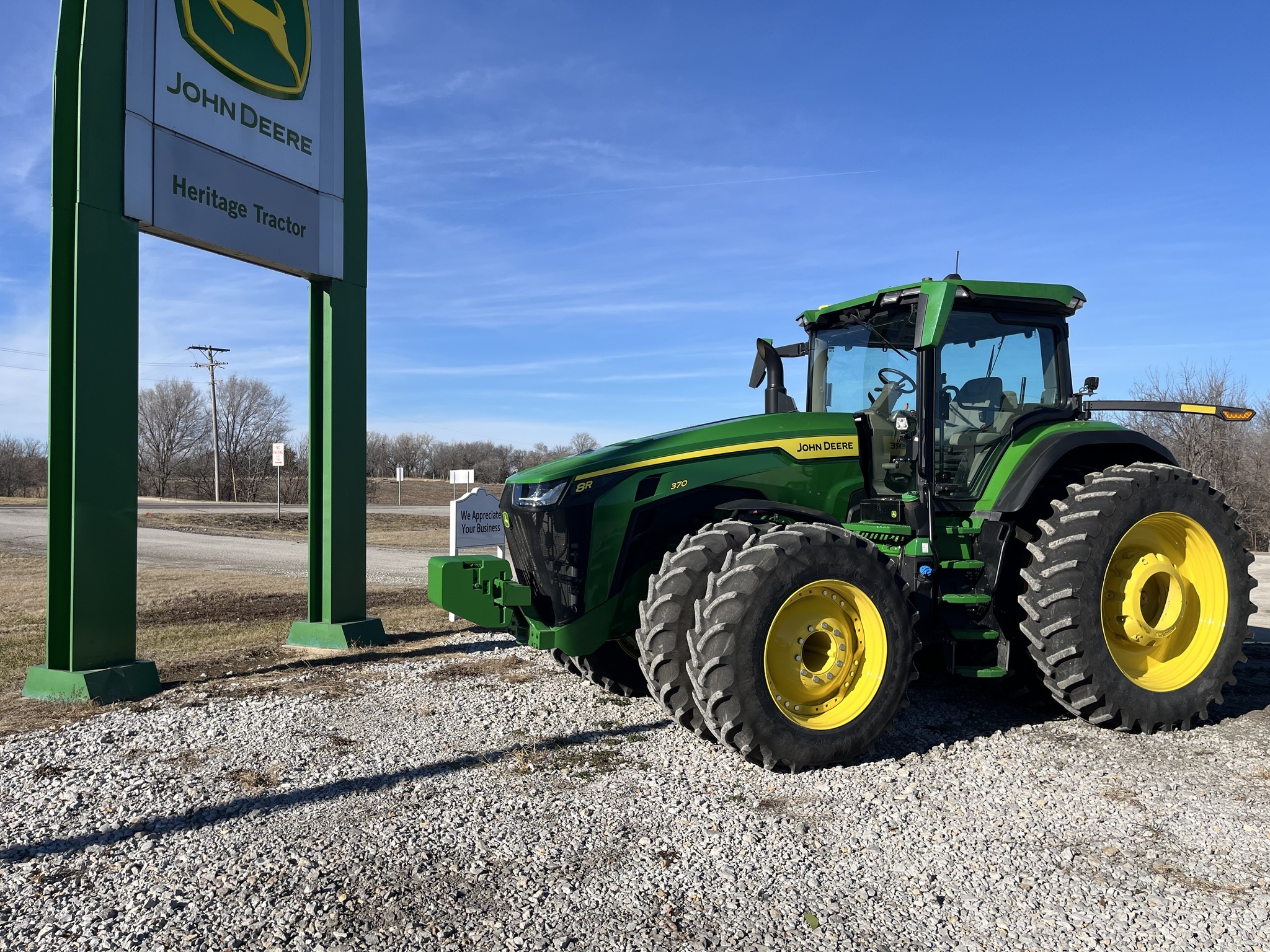 2024 John Deere 8R 370 Tractor