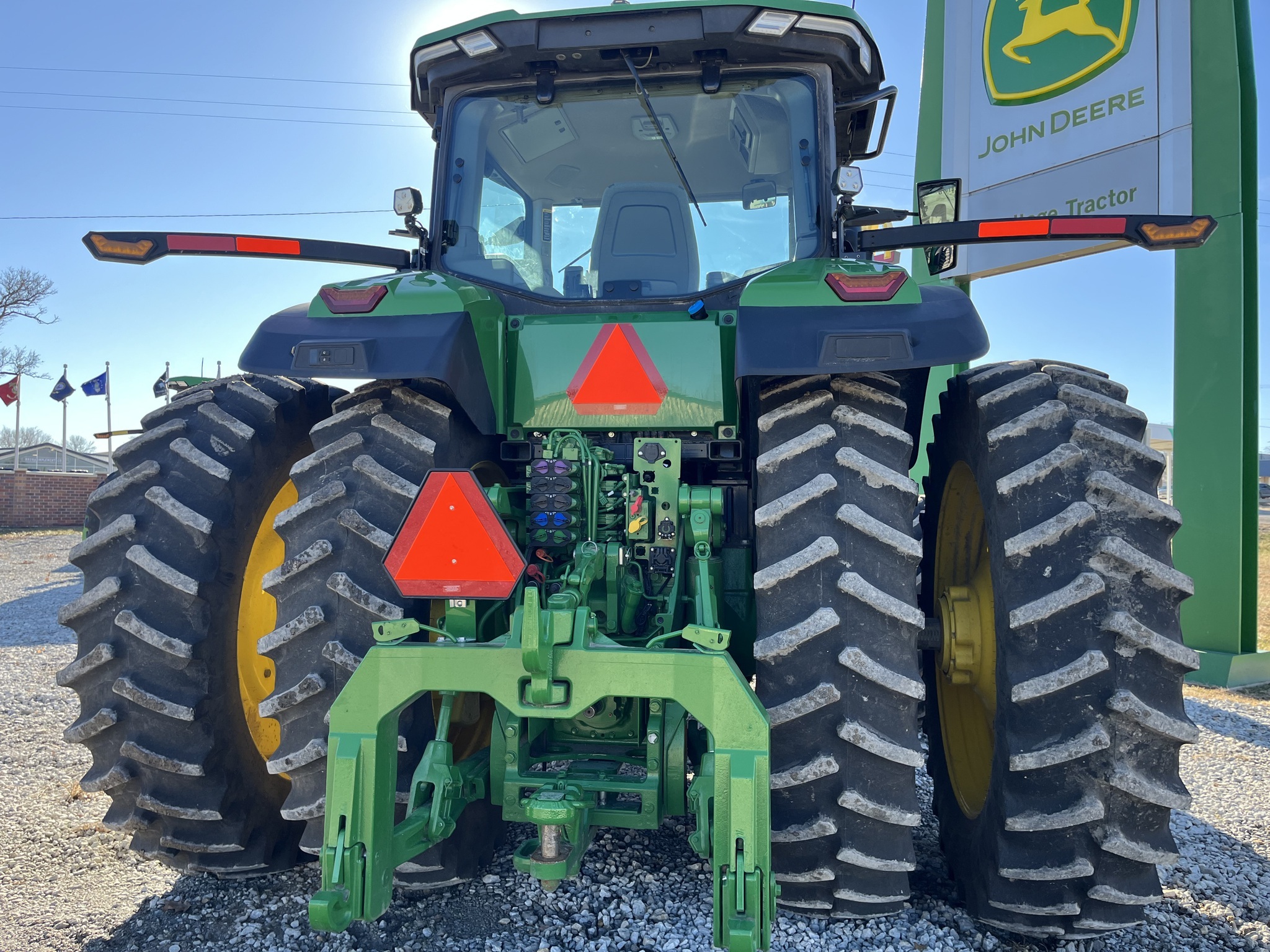 2024 John Deere 8R 370 Tractor