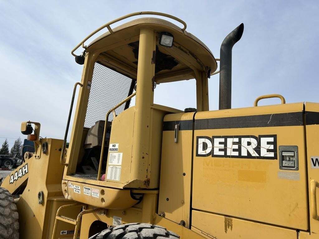 2000 Deere 444H Wheel Loader