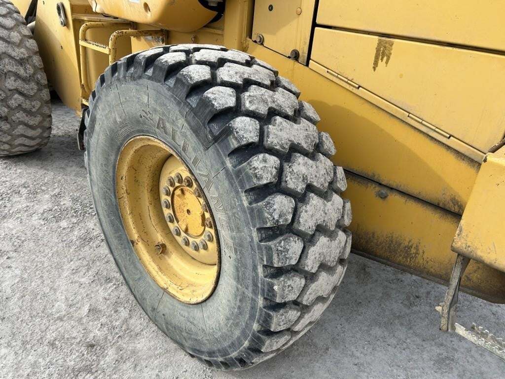 2000 Deere 444H Wheel Loader
