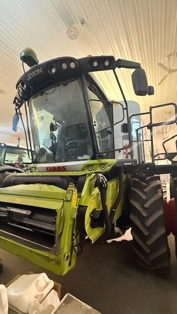 2020 Claas LEXION 8600 Combine