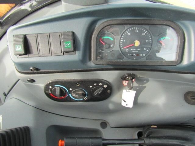 2006 New Holland B95LR Backhoe