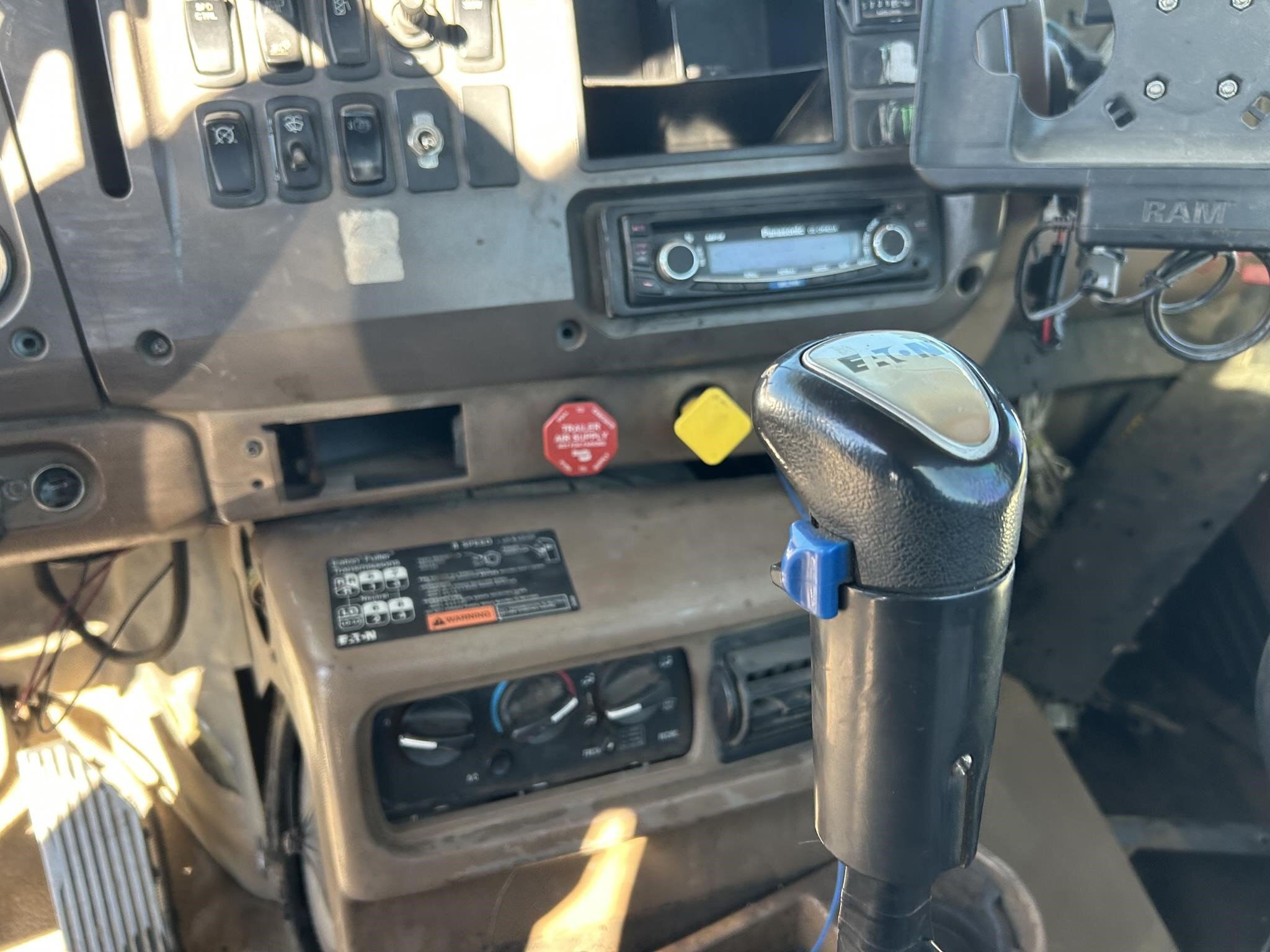 2005 Mack Granite CV713 Dump Trucks/Trailer