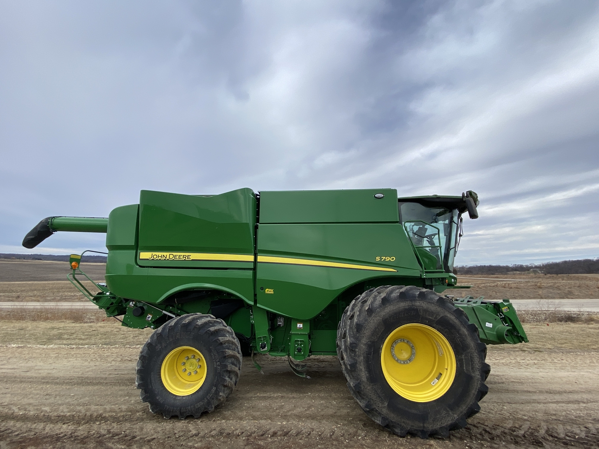 2023 John Deere S790 Combine