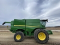 2023 John Deere S790 Combine