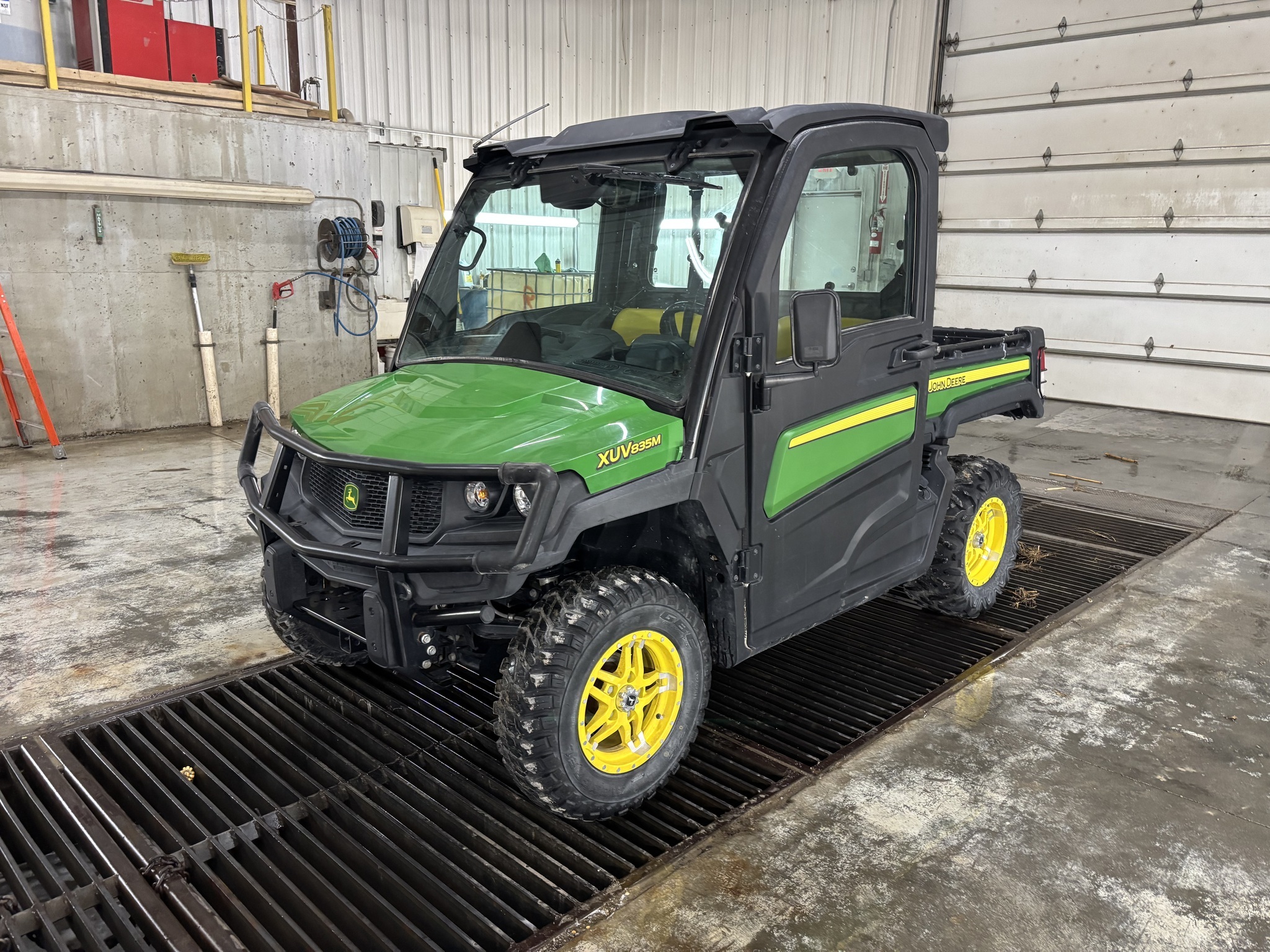 2018 John Deere XUV 835M ATVs and Utility Vehicle