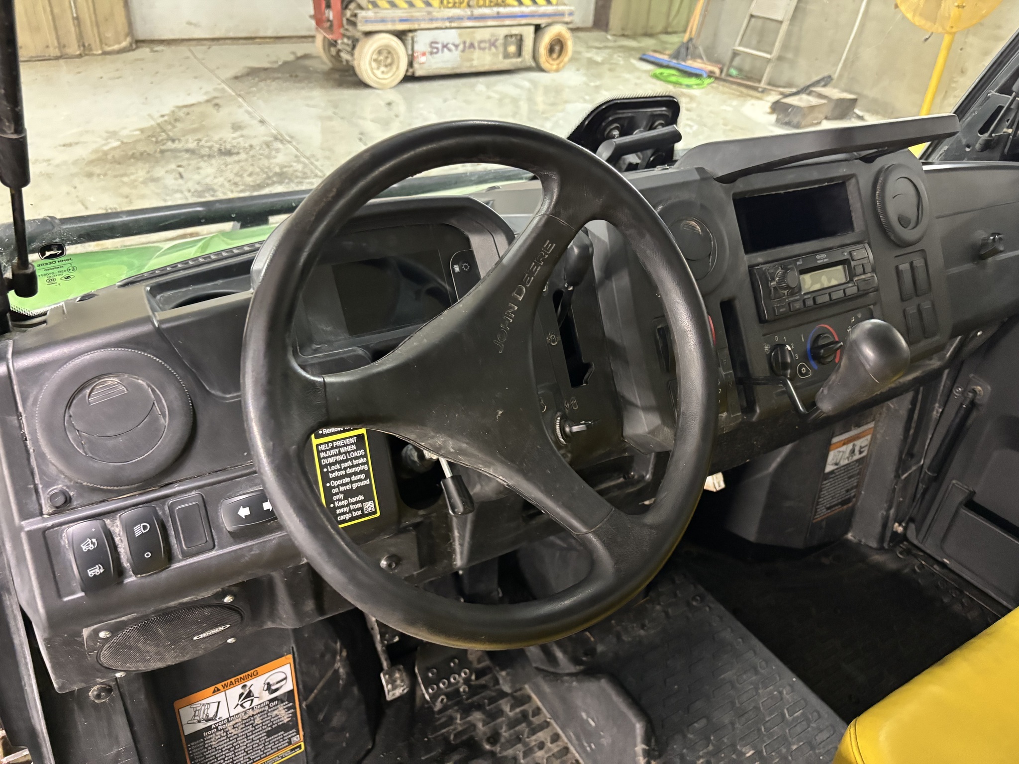 2018 John Deere XUV 835M ATVs and Utility Vehicle