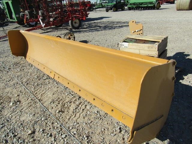  Roadrunner DB12 Blade