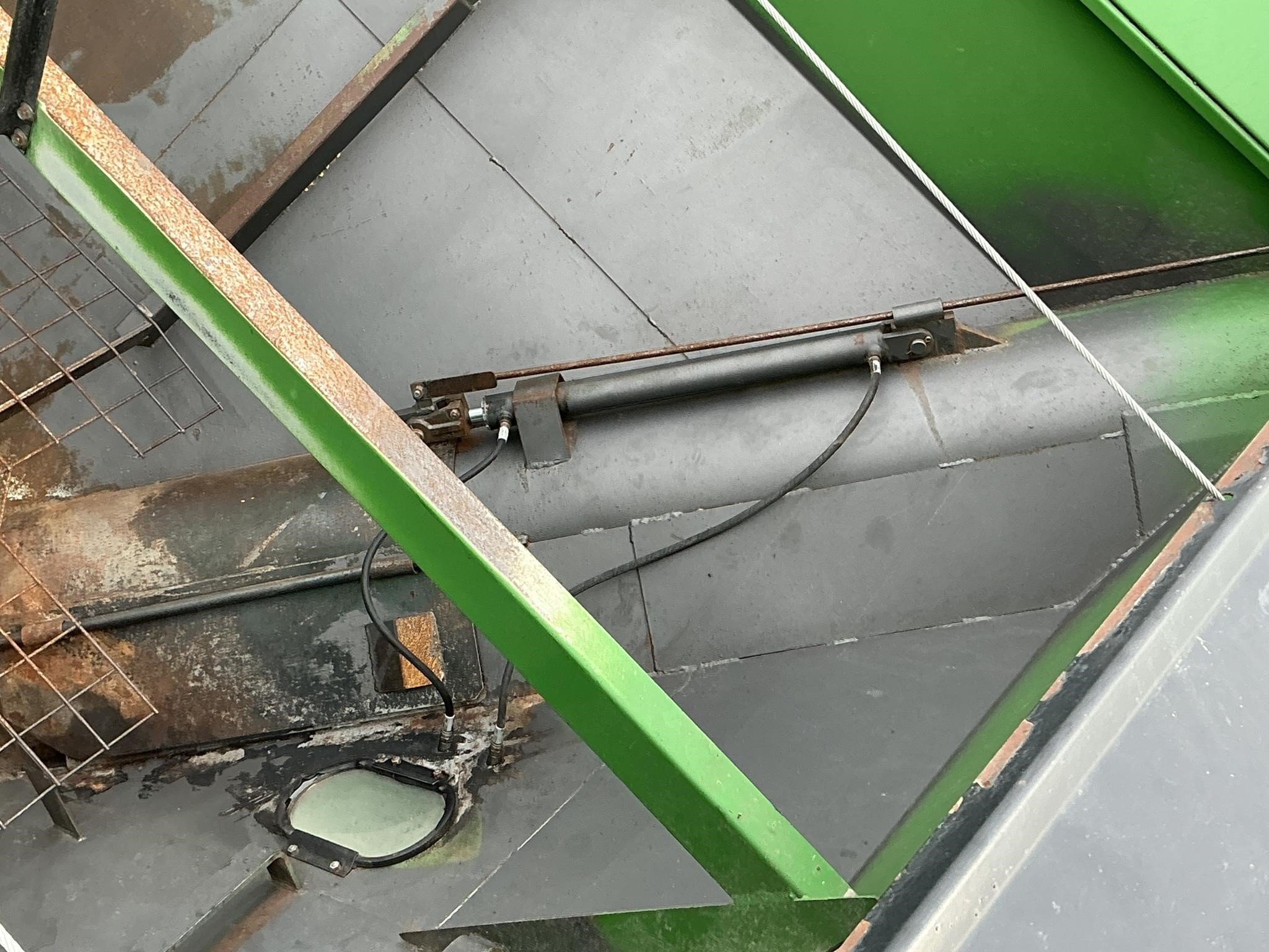  J&M 620-14 Grain Cart