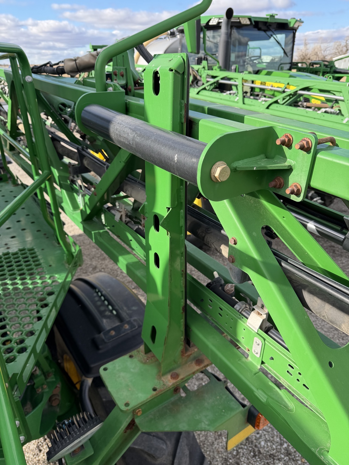 2018 John Deere R4038 Self-Propelled Sprayer