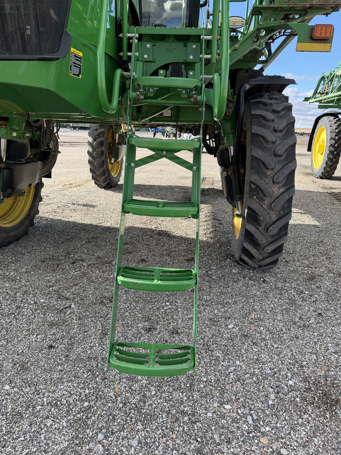 2018 John Deere R4038 Self-Propelled Sprayer