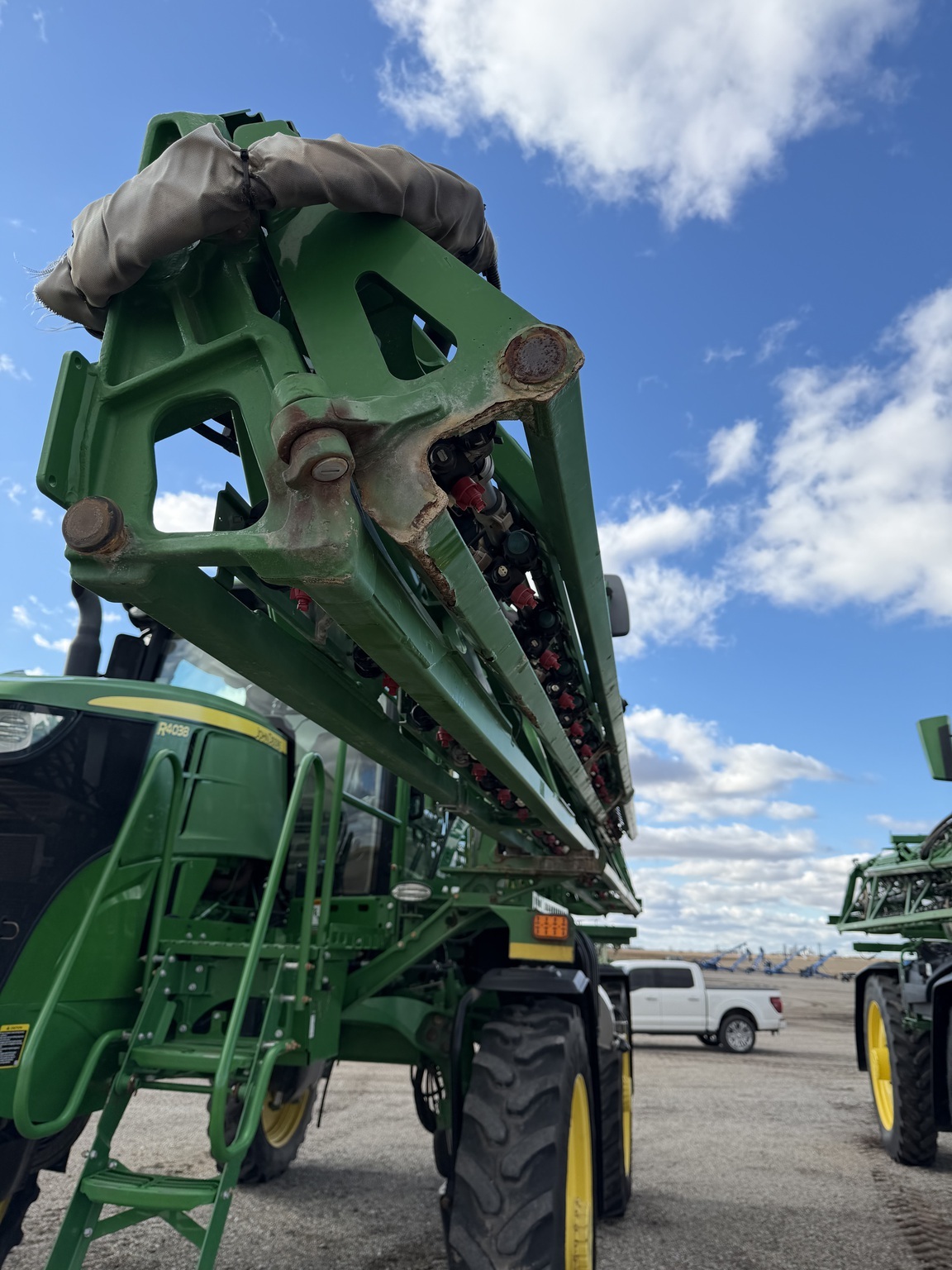 2018 John Deere R4038 Self-Propelled Sprayer