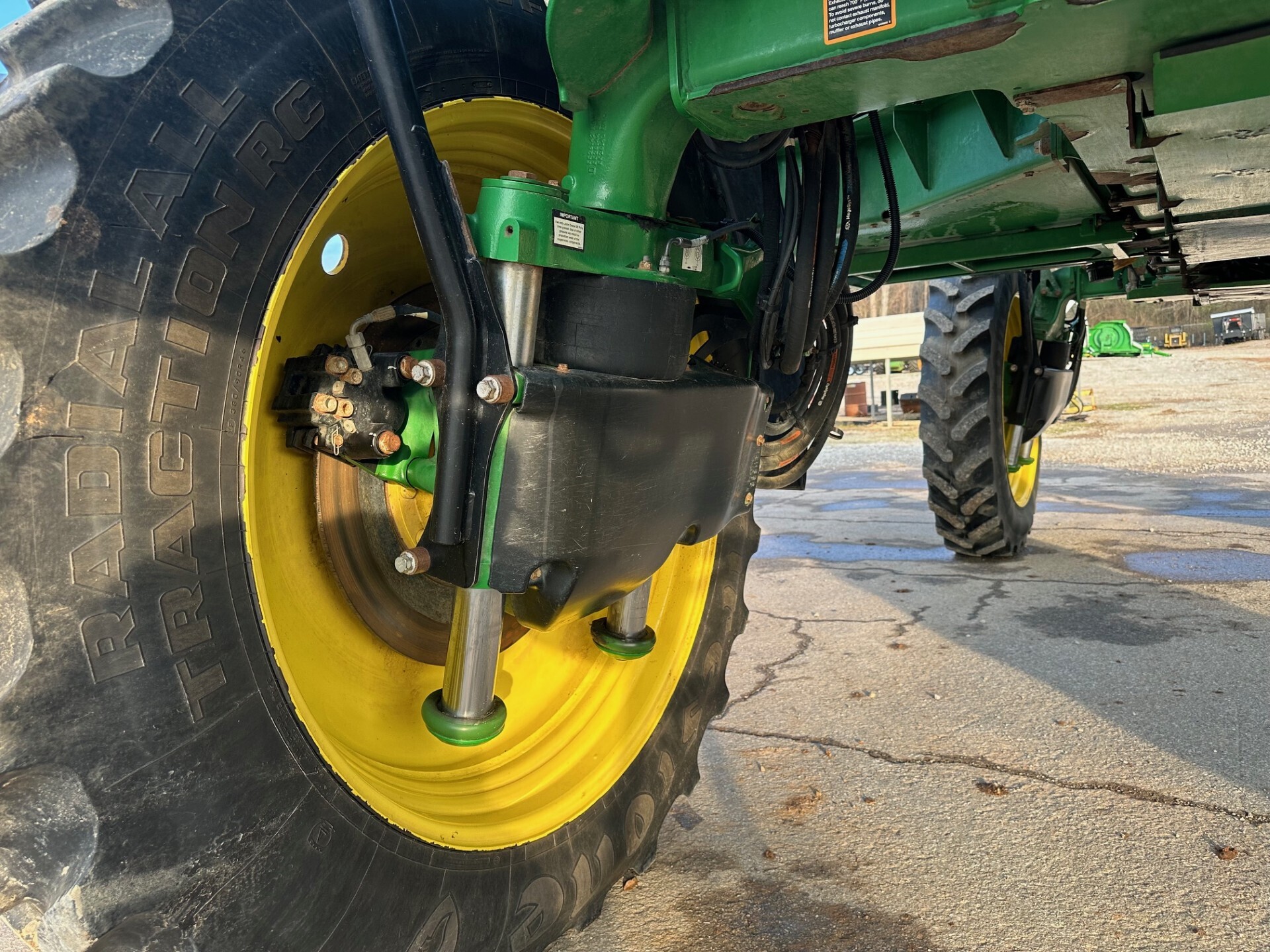 2016 John Deere R4030 Self-Propelled Sprayer