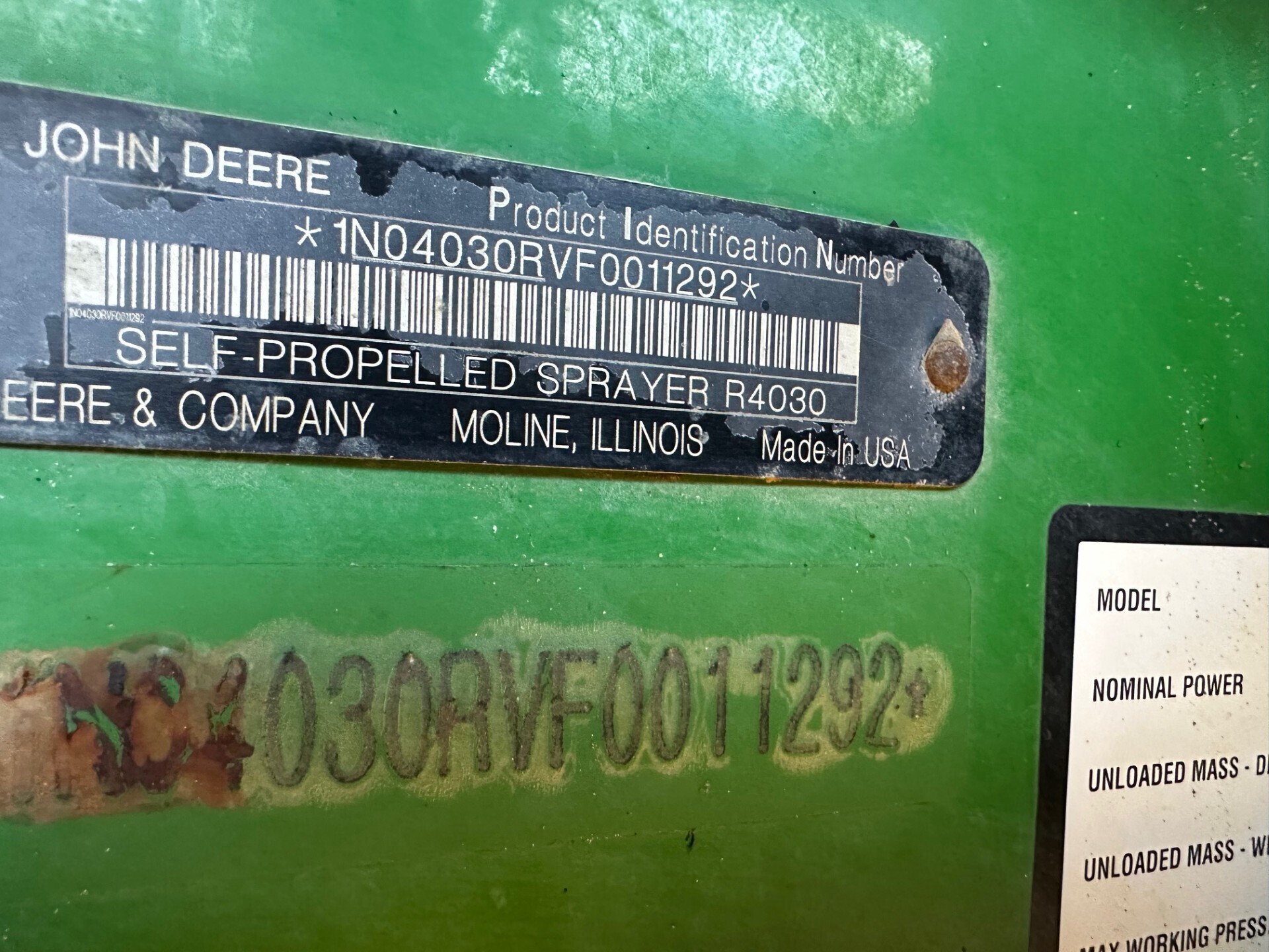 2016 John Deere R4030 Self-Propelled Sprayer