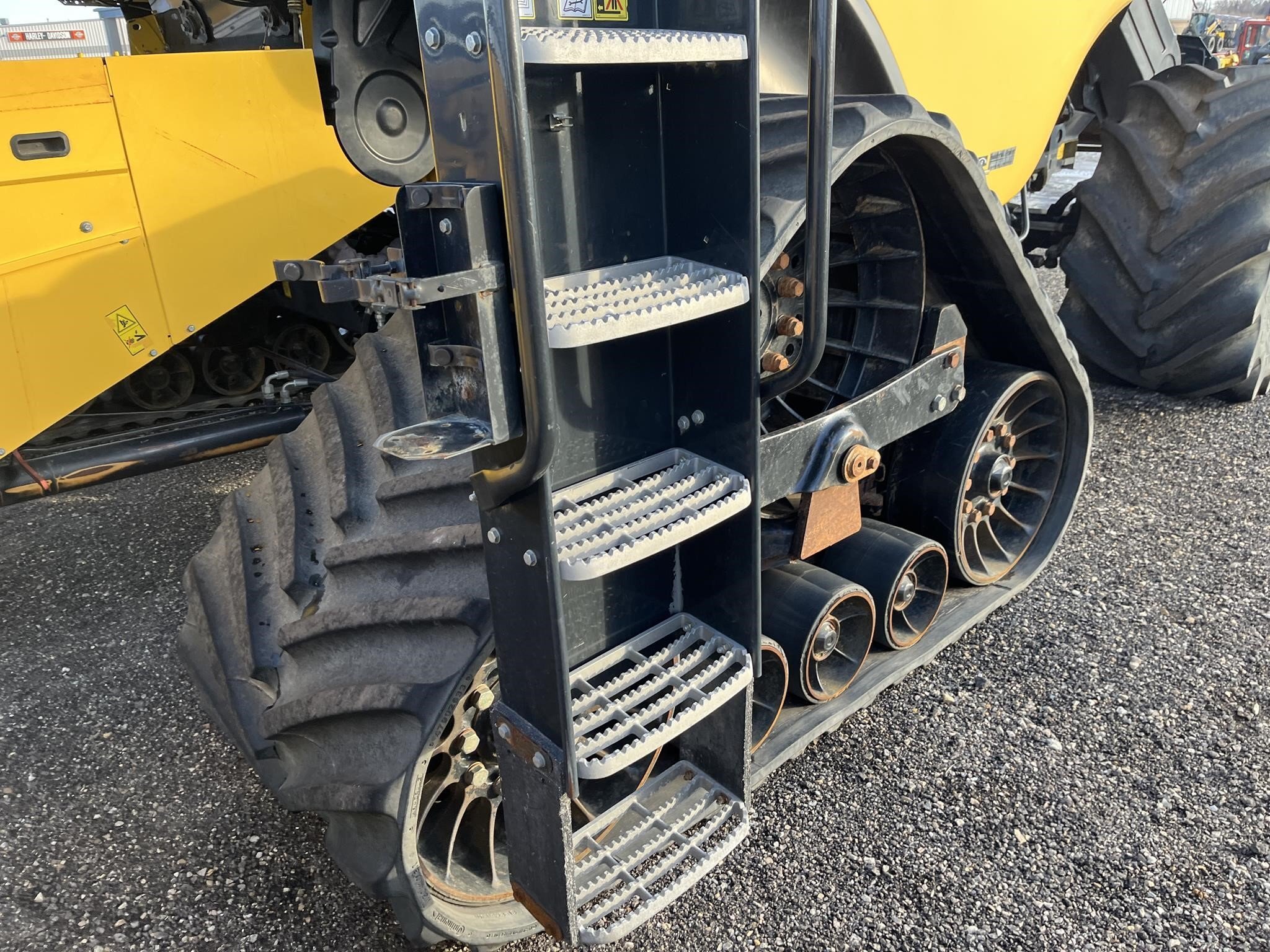 2019 New Holland CR8.90 Combine