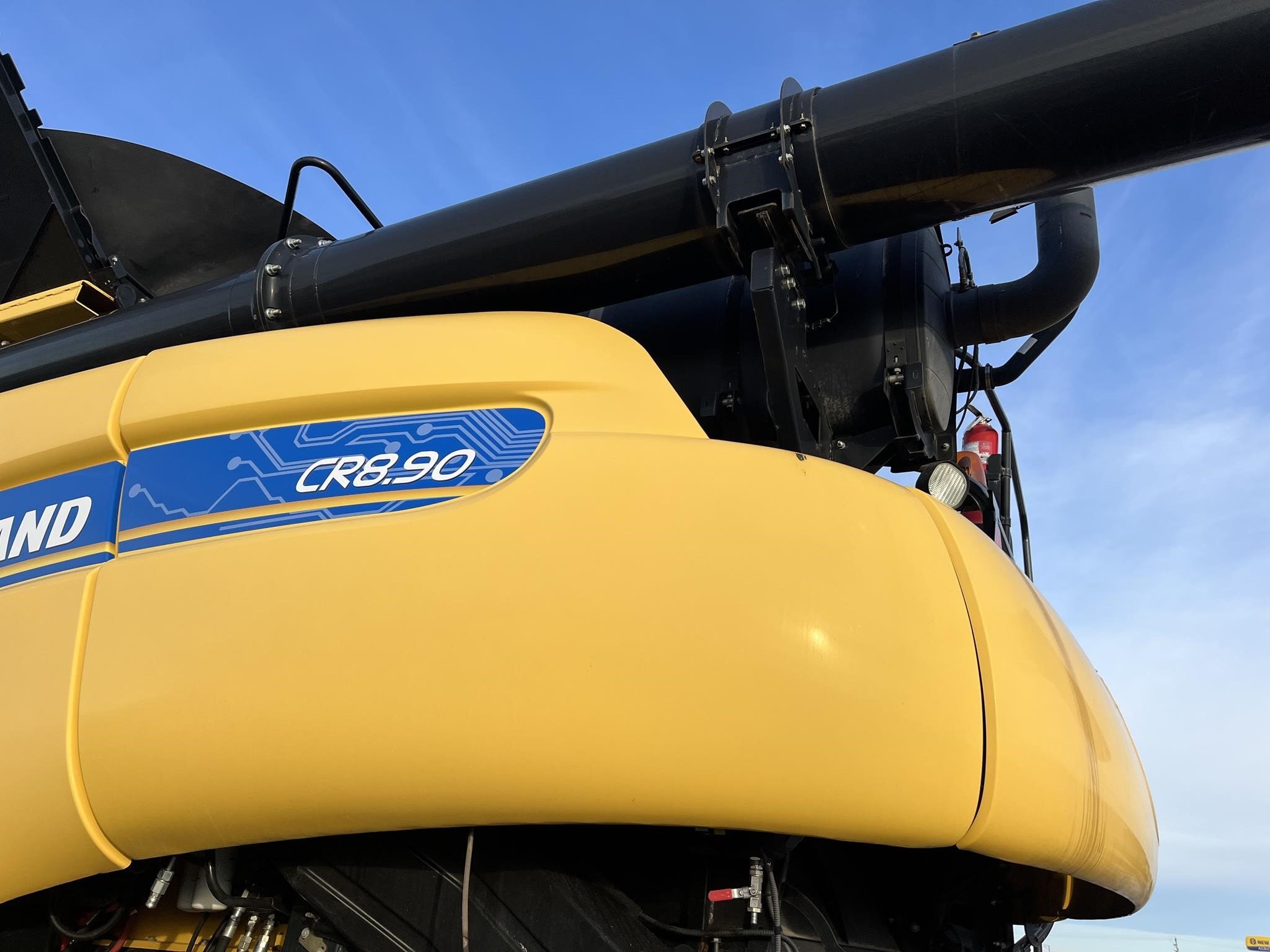 2019 New Holland CR8.90 Combine