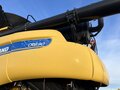 2019 New Holland CR8.90 Combine