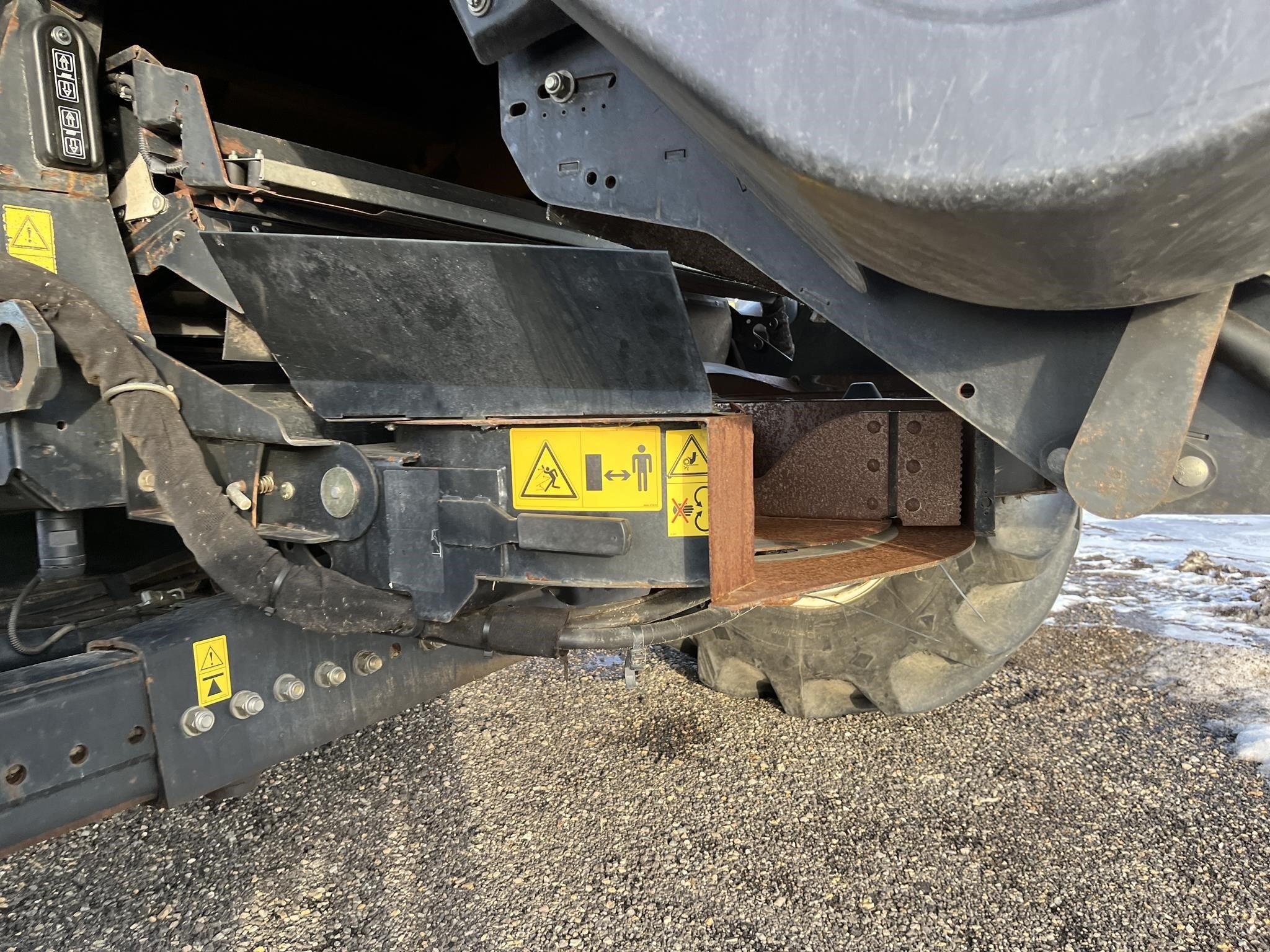 2019 New Holland CR8.90 Combine