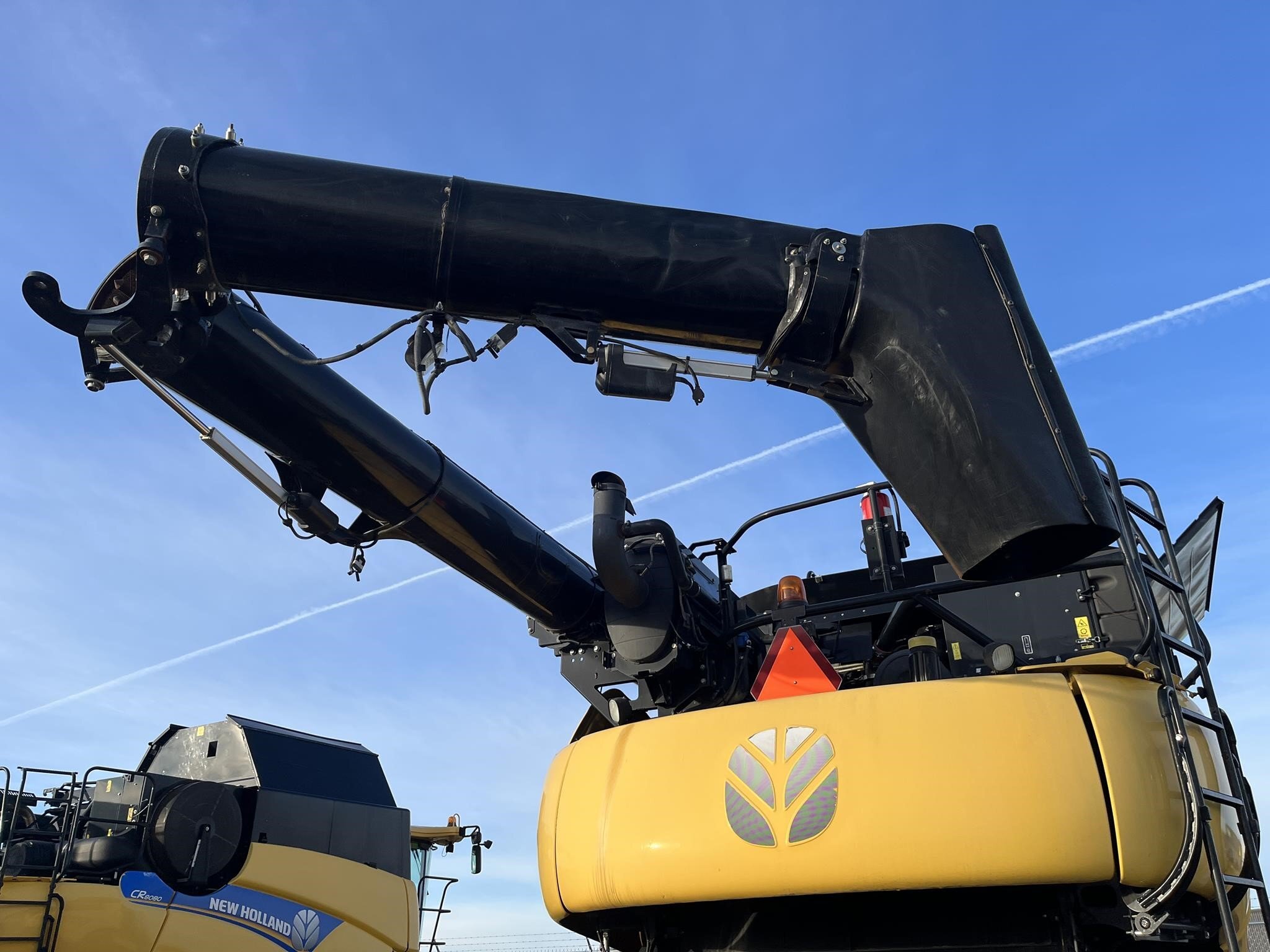 2019 New Holland CR8.90 Combine