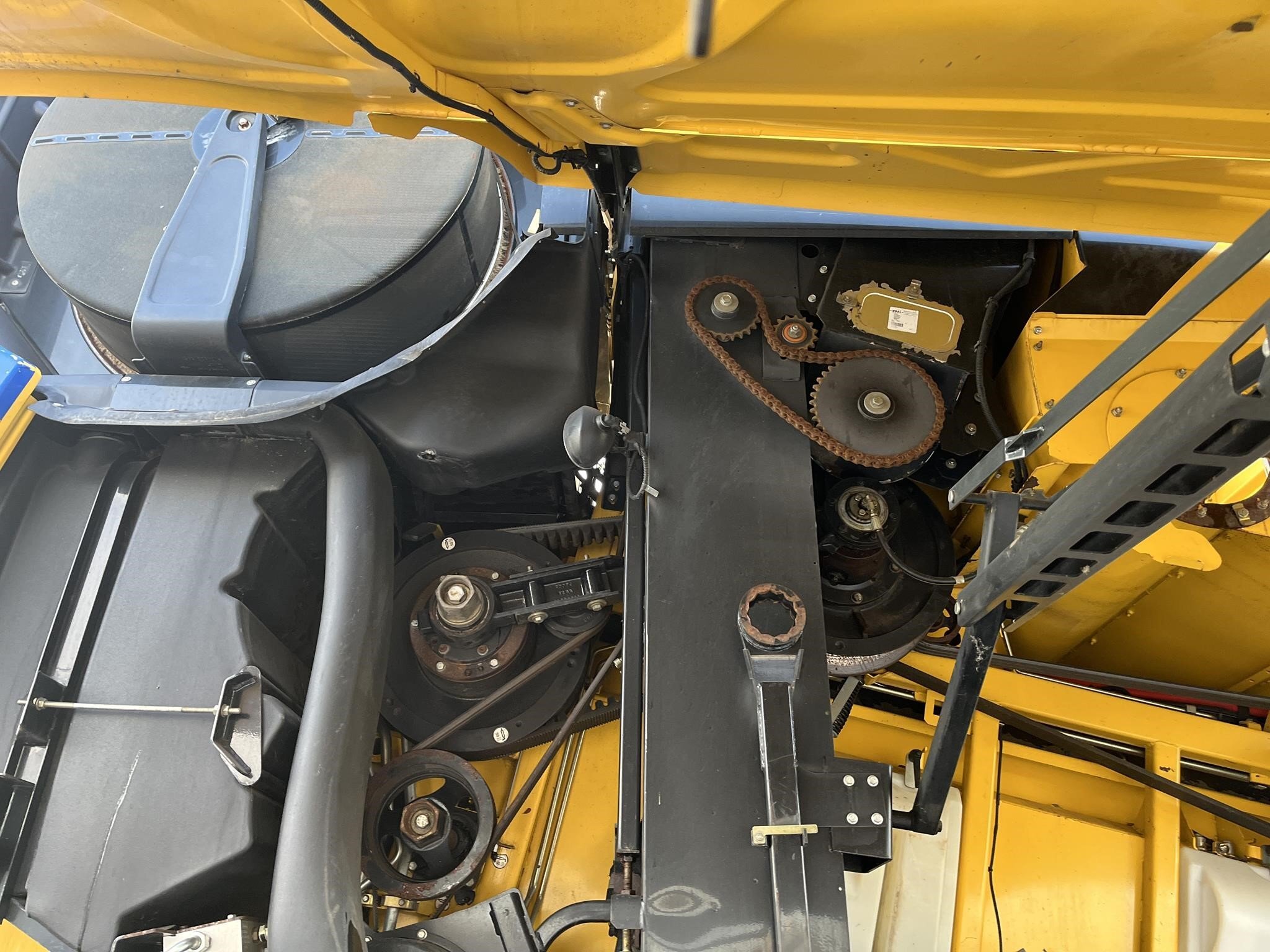 2019 New Holland CR8.90 Combine