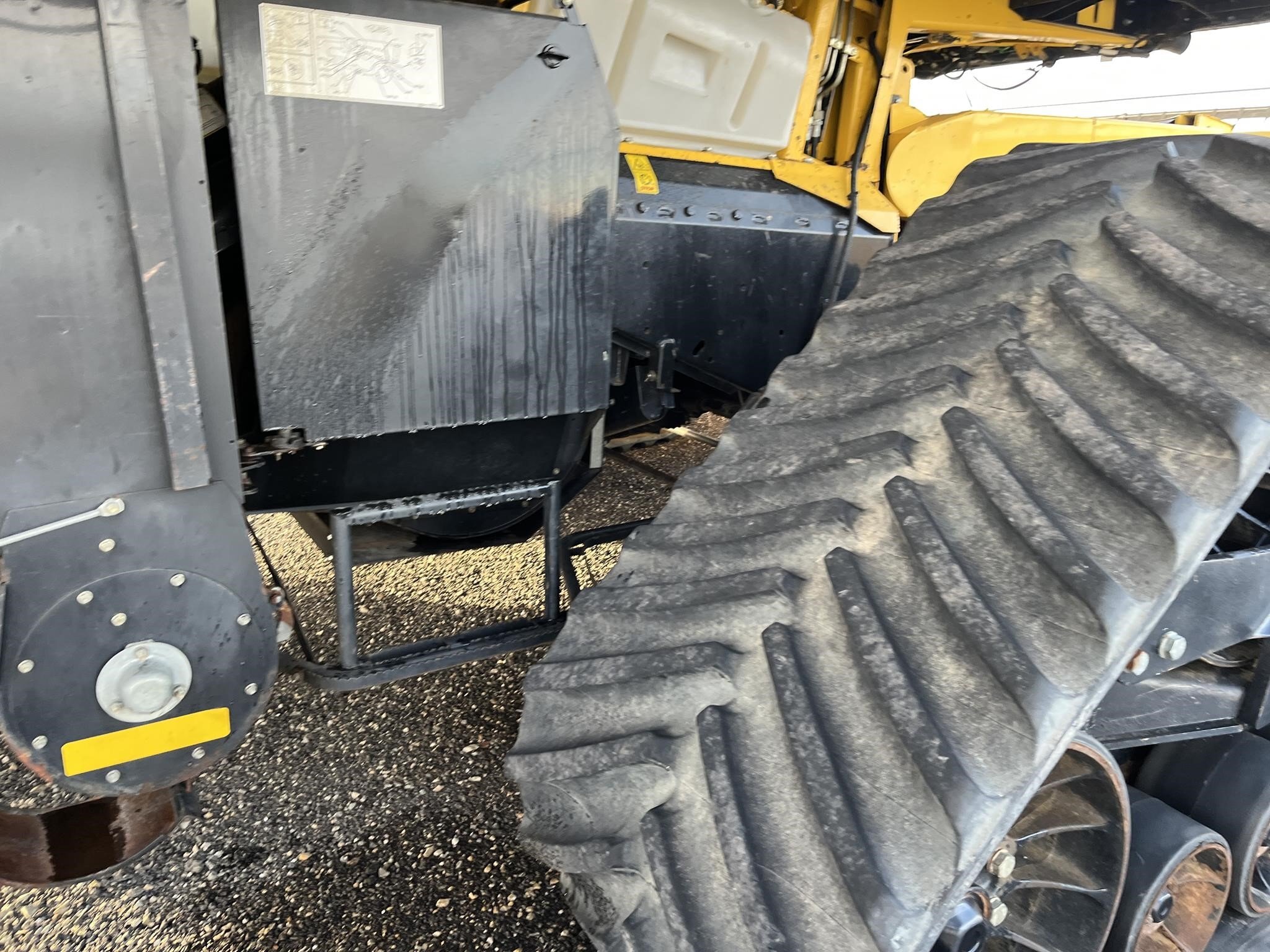 2019 New Holland CR8.90 Combine