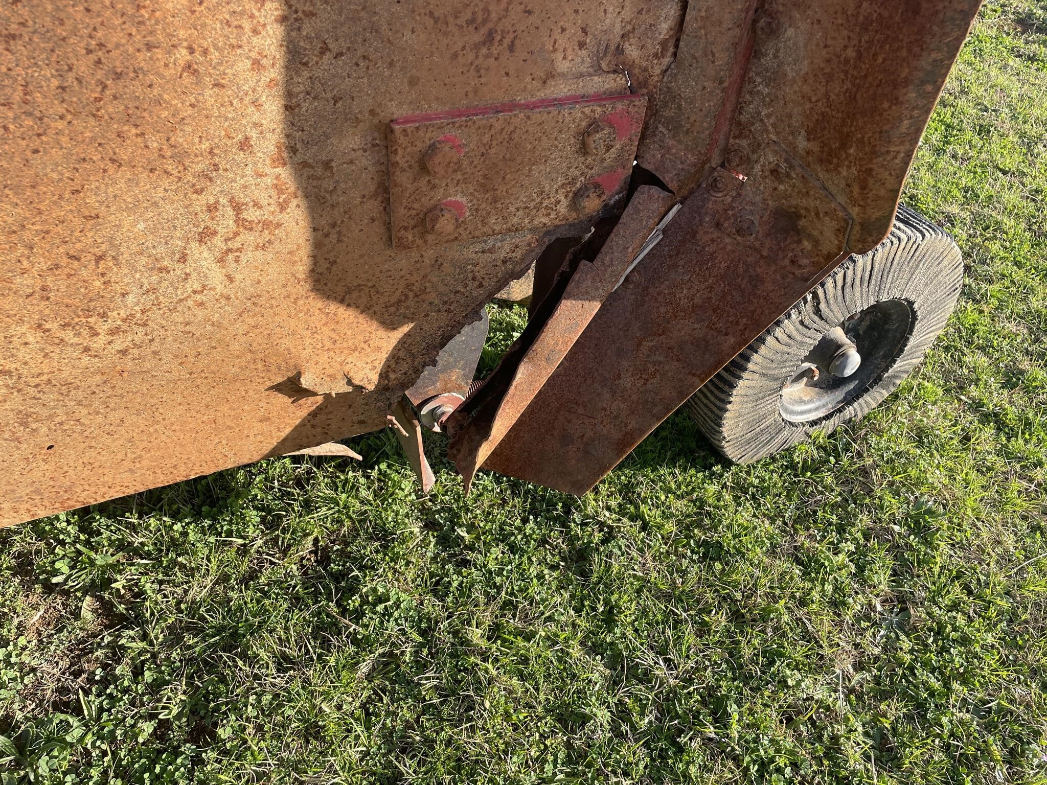  Bush Hog 2615L Rotary Cutter