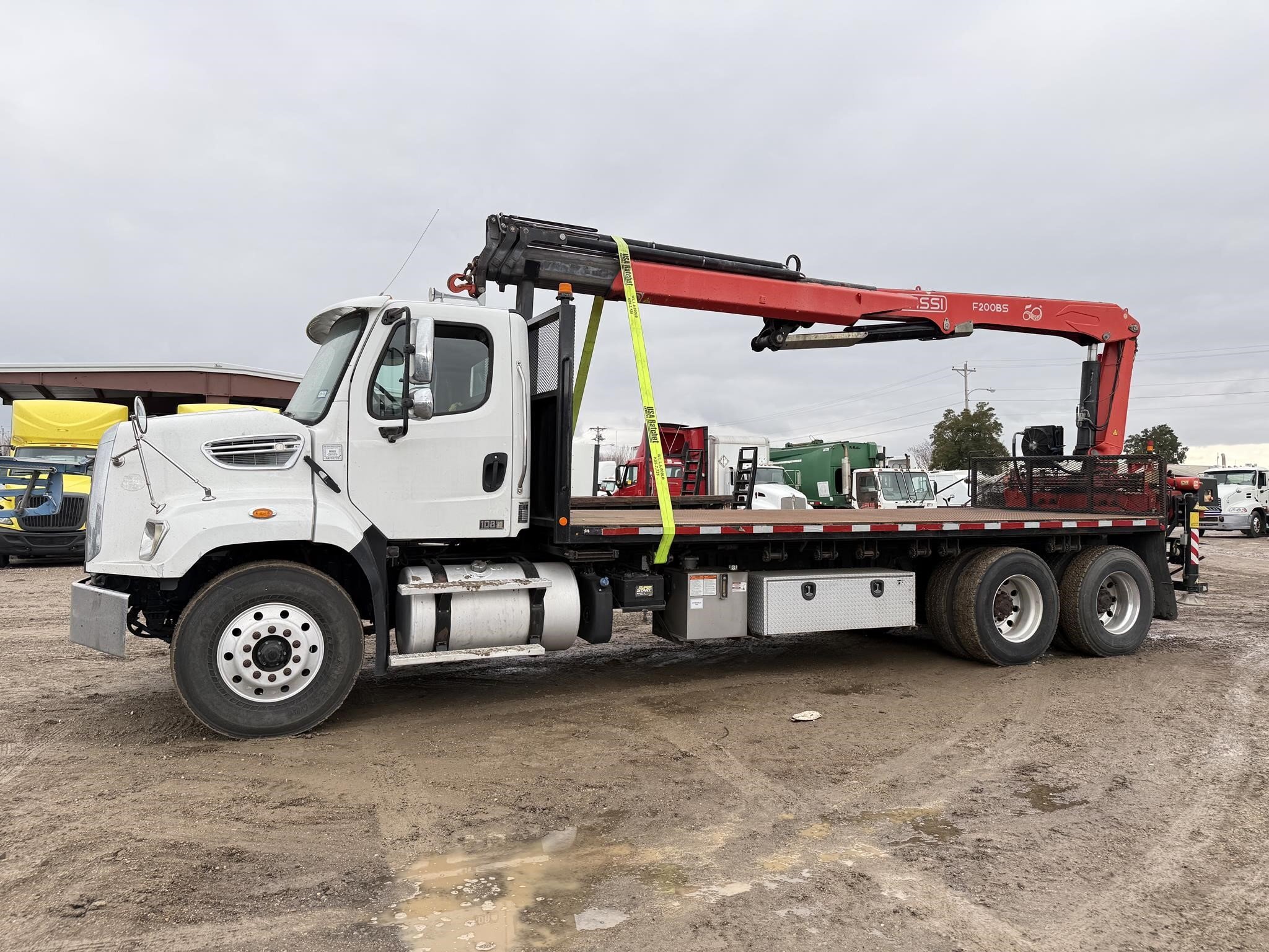 2017 FASSI F200BS.23 Crane