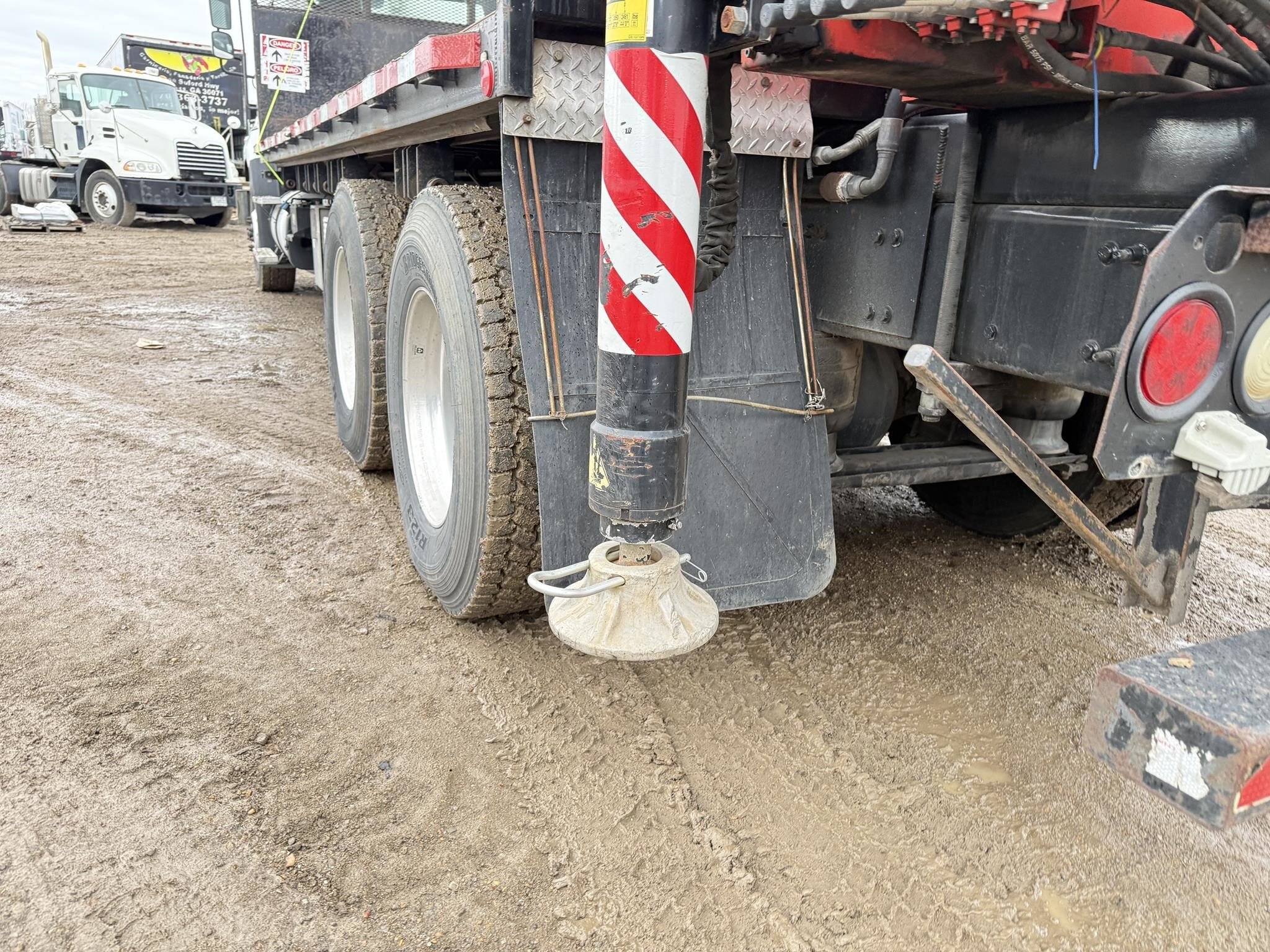 2017 FASSI F200BS.23 Crane