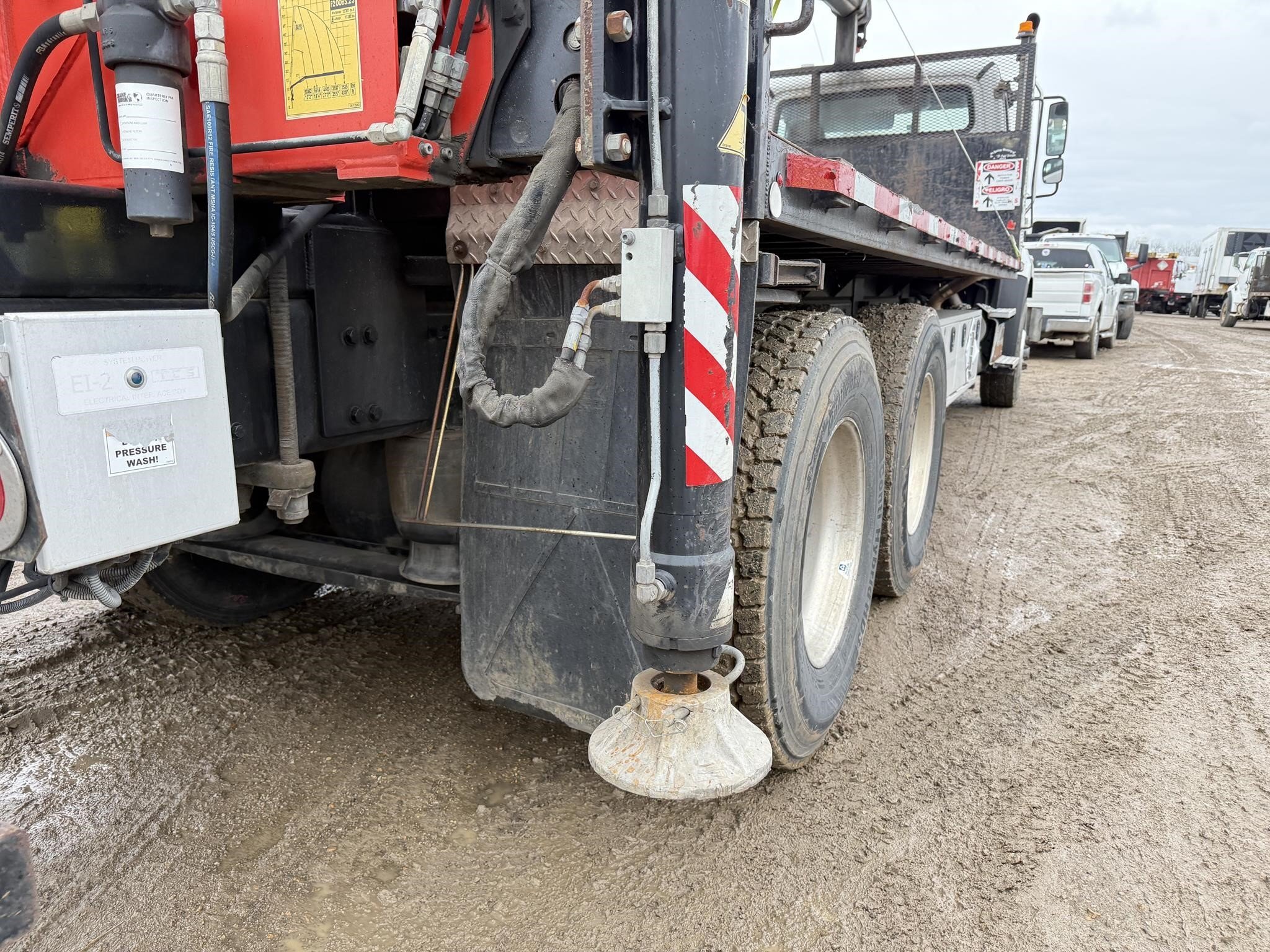 2017 FASSI F200BS.23 Crane