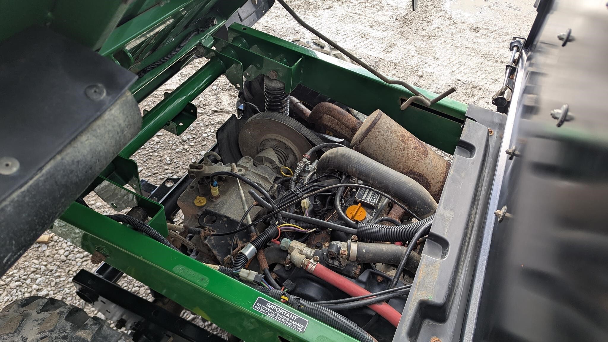 2004 John Deere Gator HPX ATVs and Utility Vehicle