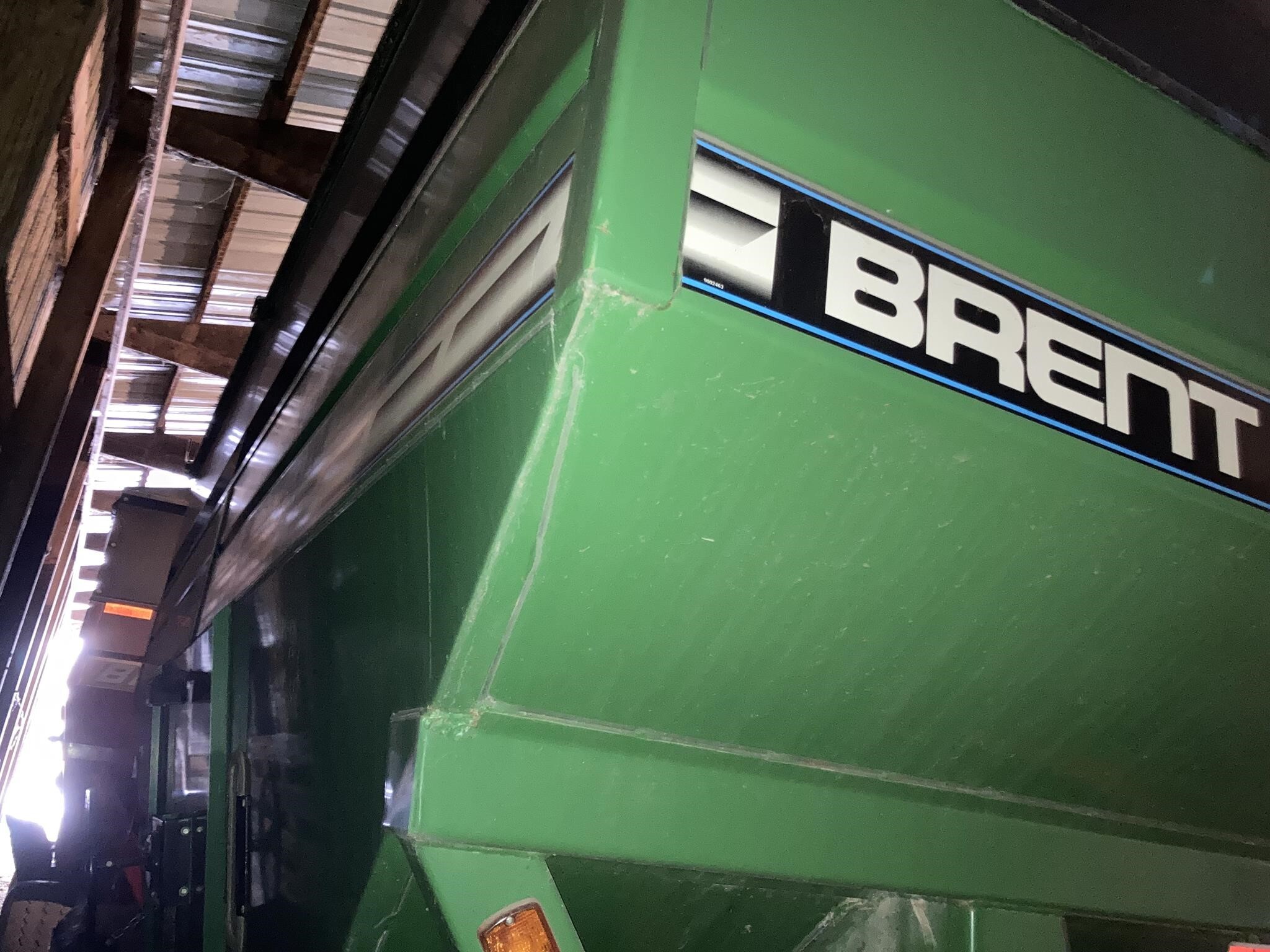 2001 Brent 644 Gravity Wagon