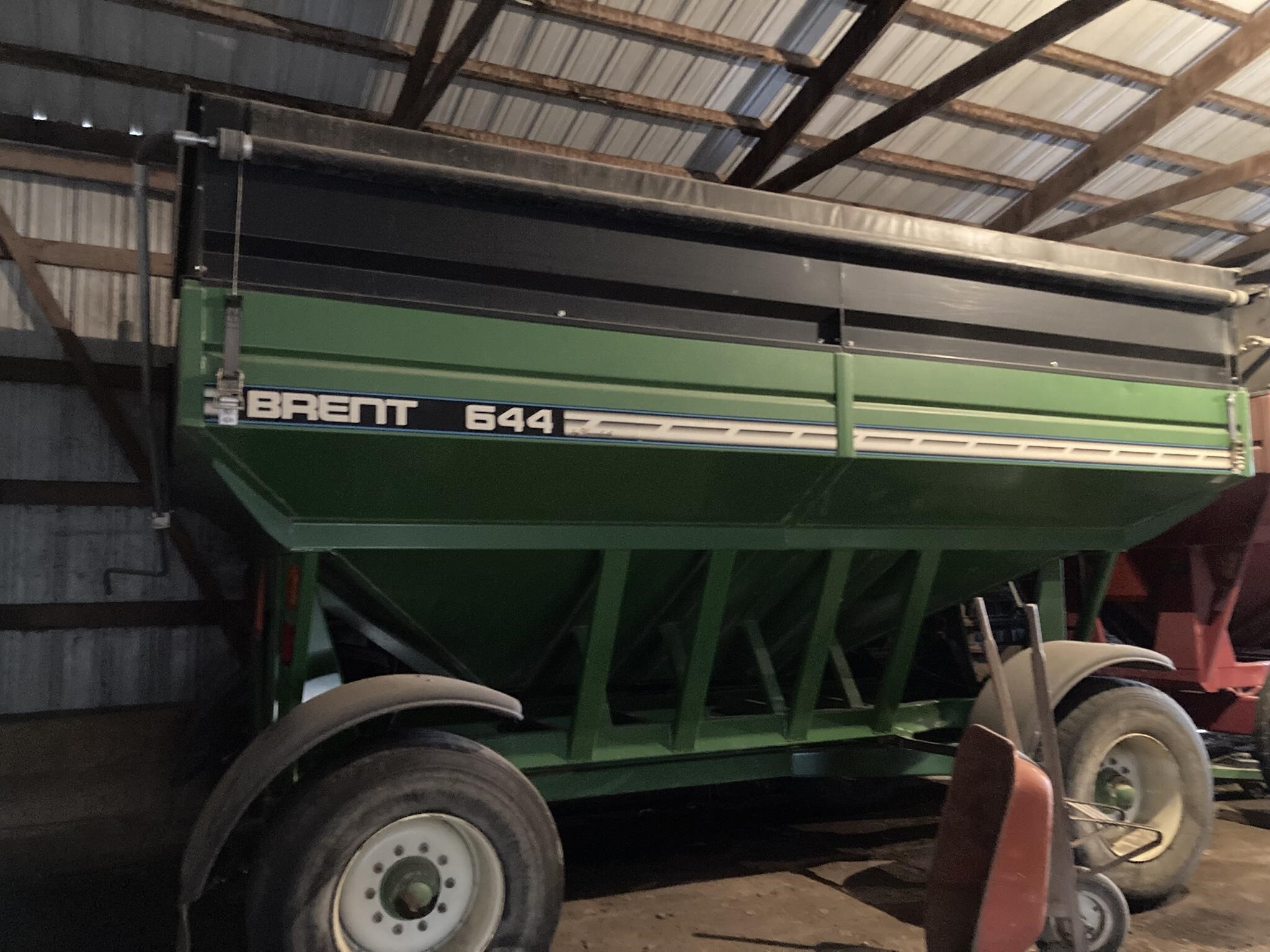 2001 Brent 644 Gravity Wagon