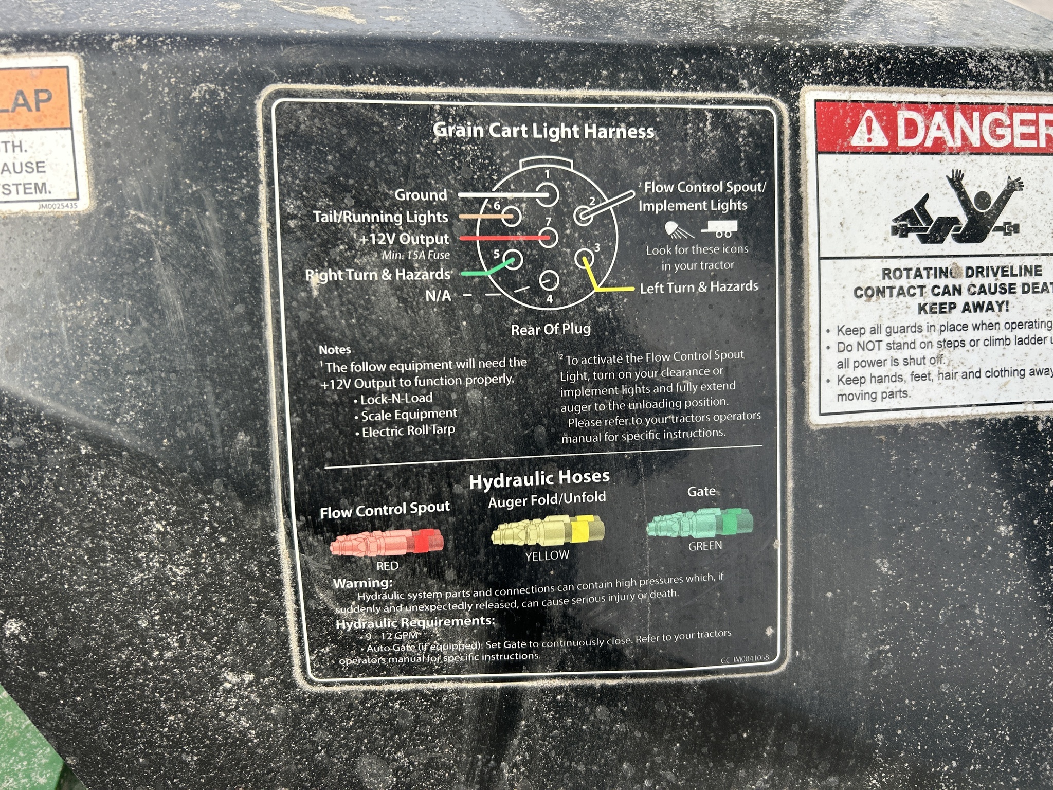 2021 J&M 875-18 Grain Cart
